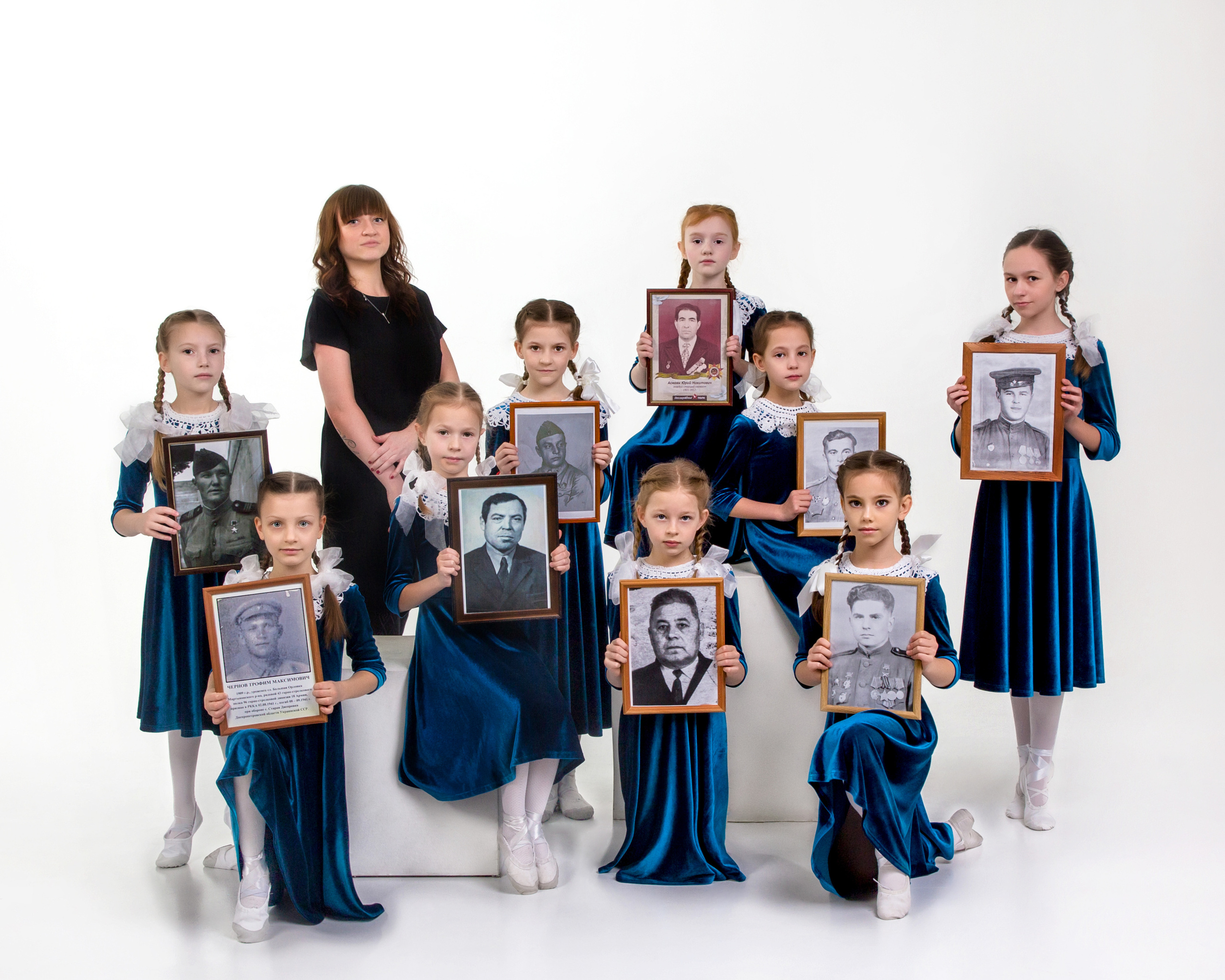 КОЛЛЕКТИВНЫЕ ФОТО. Современные Выпускные Альбомы в Ростове-на-Дону