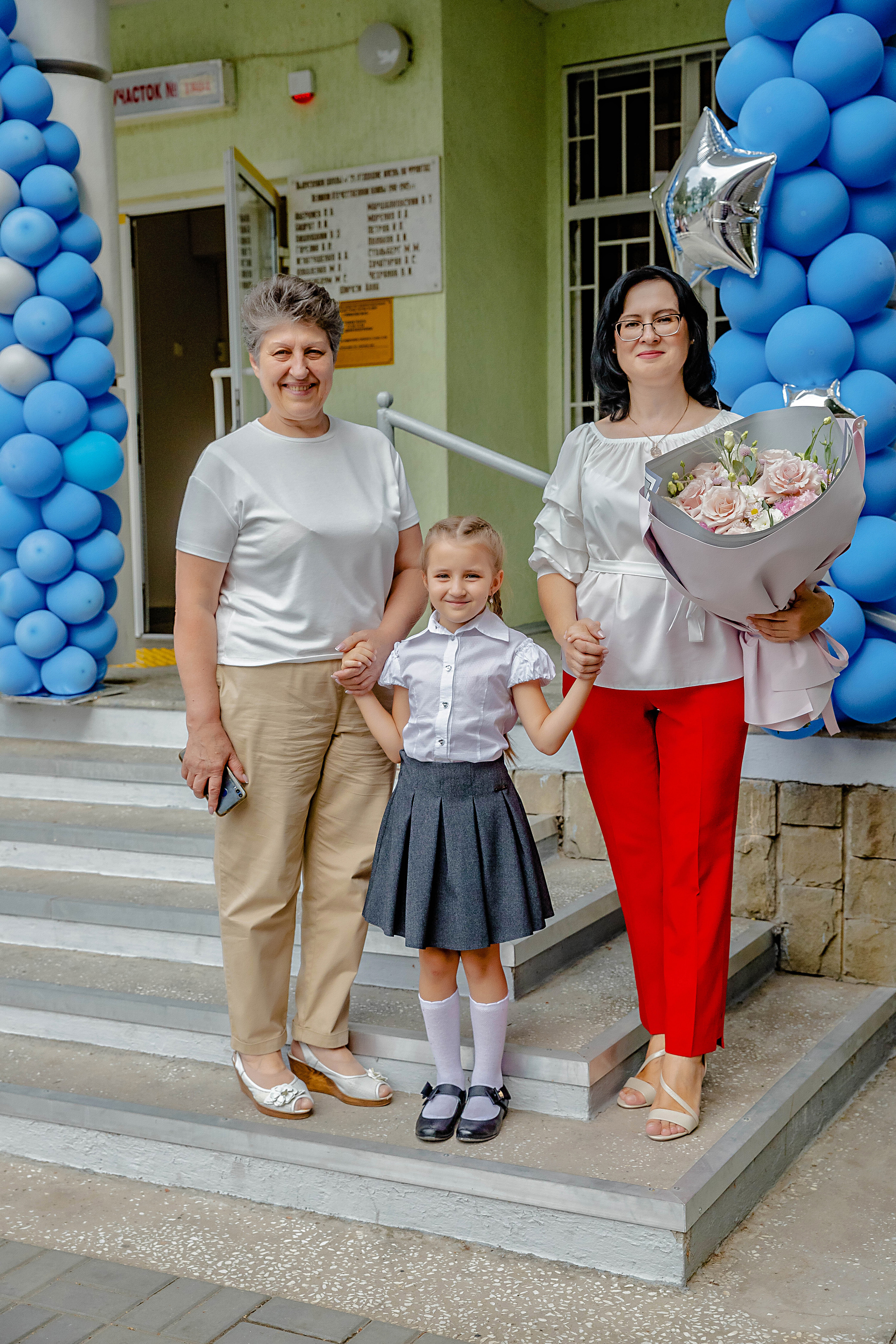 ЛИНЕЙКА ГИМНАЗИЯ 1 СЕНТЯБРЯ. Современные Выпускные Альбомы в Ростове-на-Дону