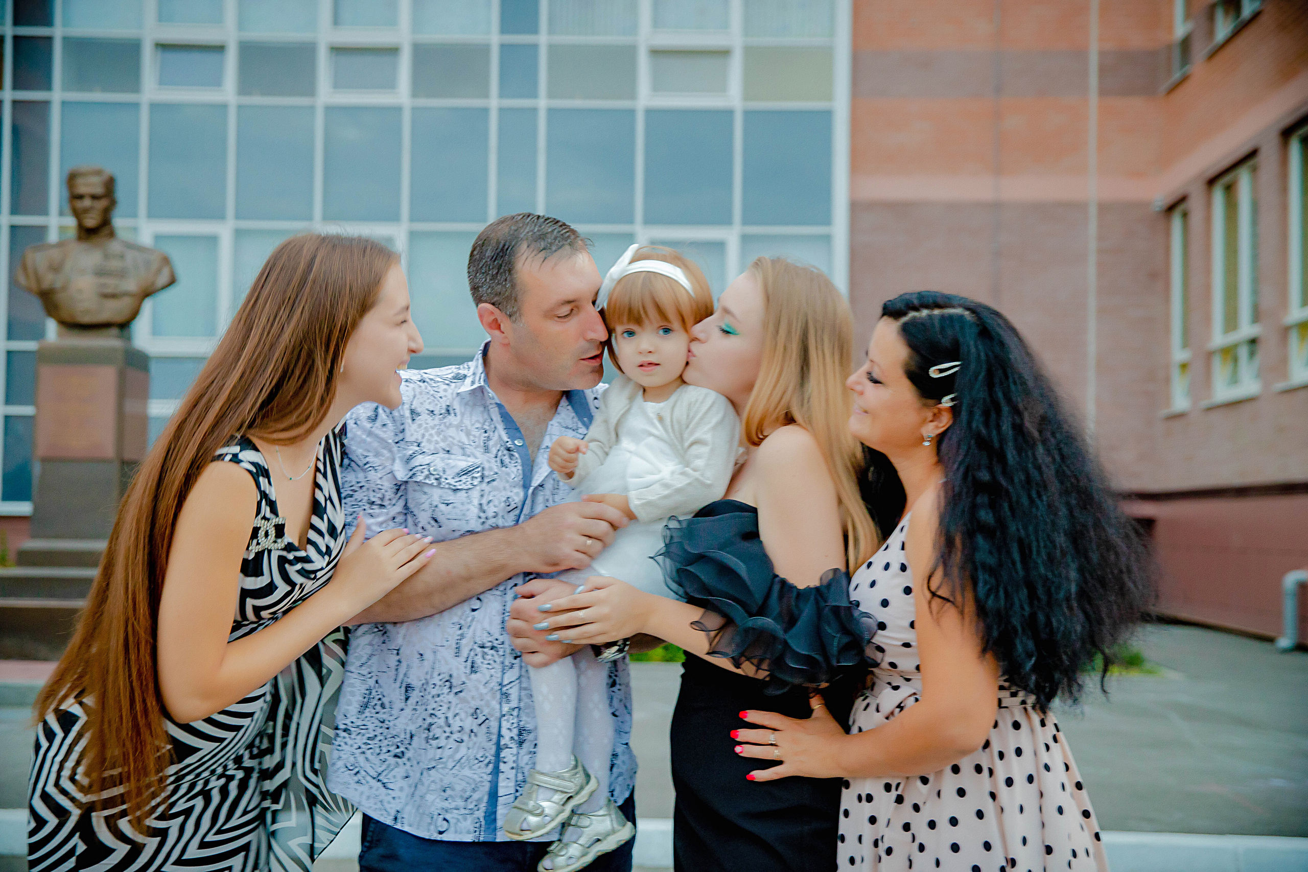 ВЫПУСКНОЙ. Современные Выпускные Альбомы в Ростове-на-Дону