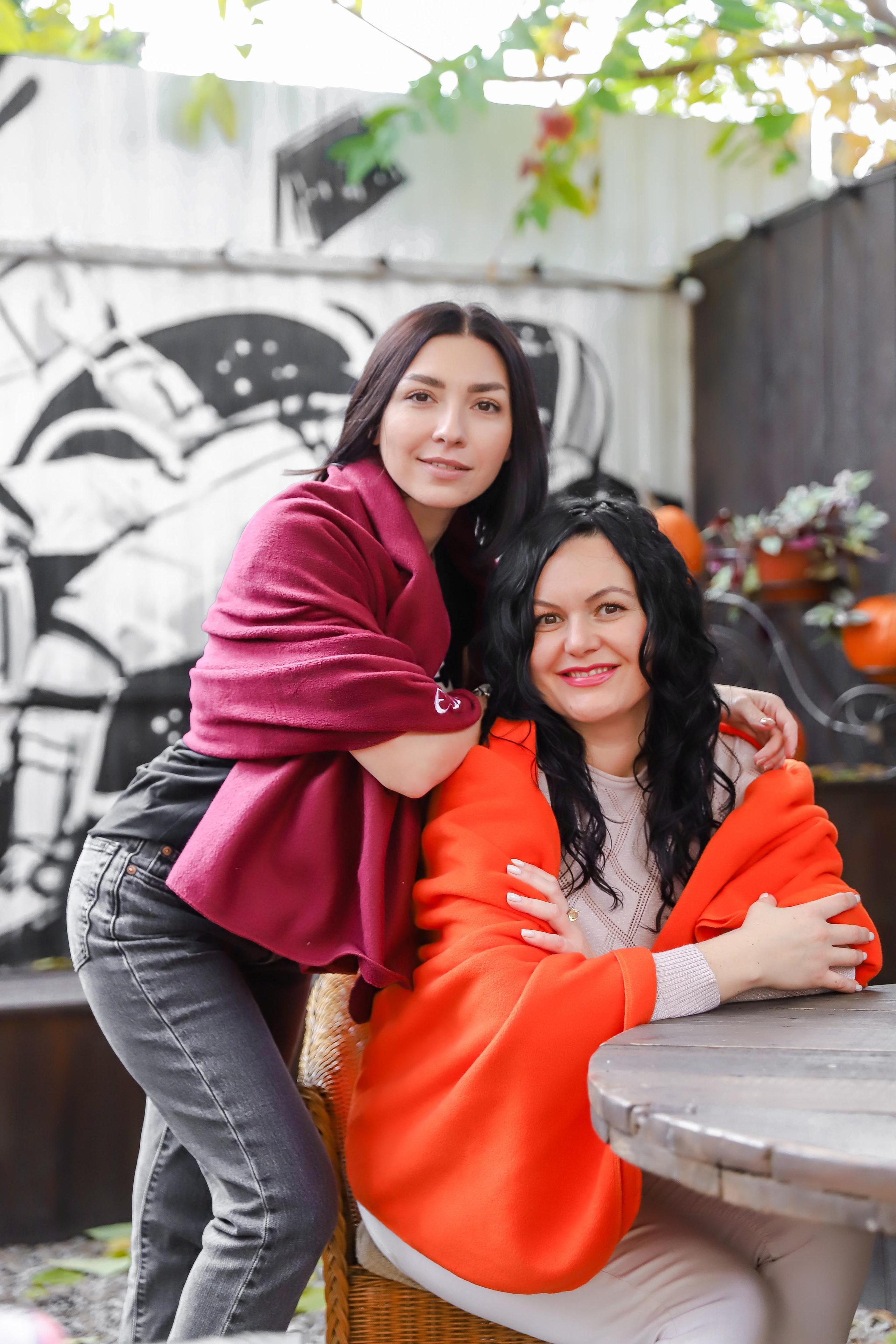 АННА И ОЛЬГА. Современные Выпускные Альбомы в Ростове-на-Дону