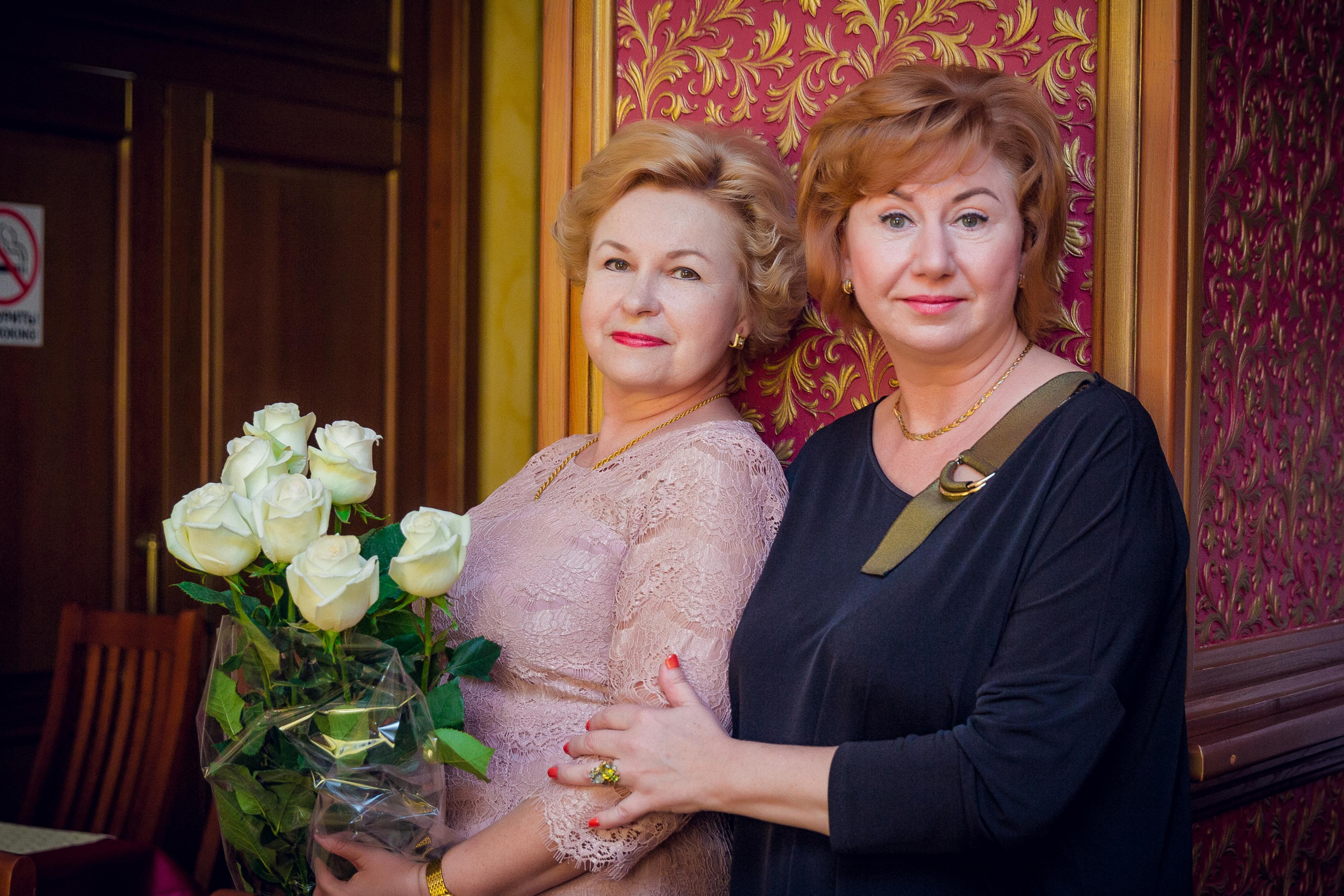 ДЕНЬ РОЖДЕНИЯ ИРИНЫ В РЕСТОРАНЕ. Современные Выпускные Альбомы в Ростове-на-Дону