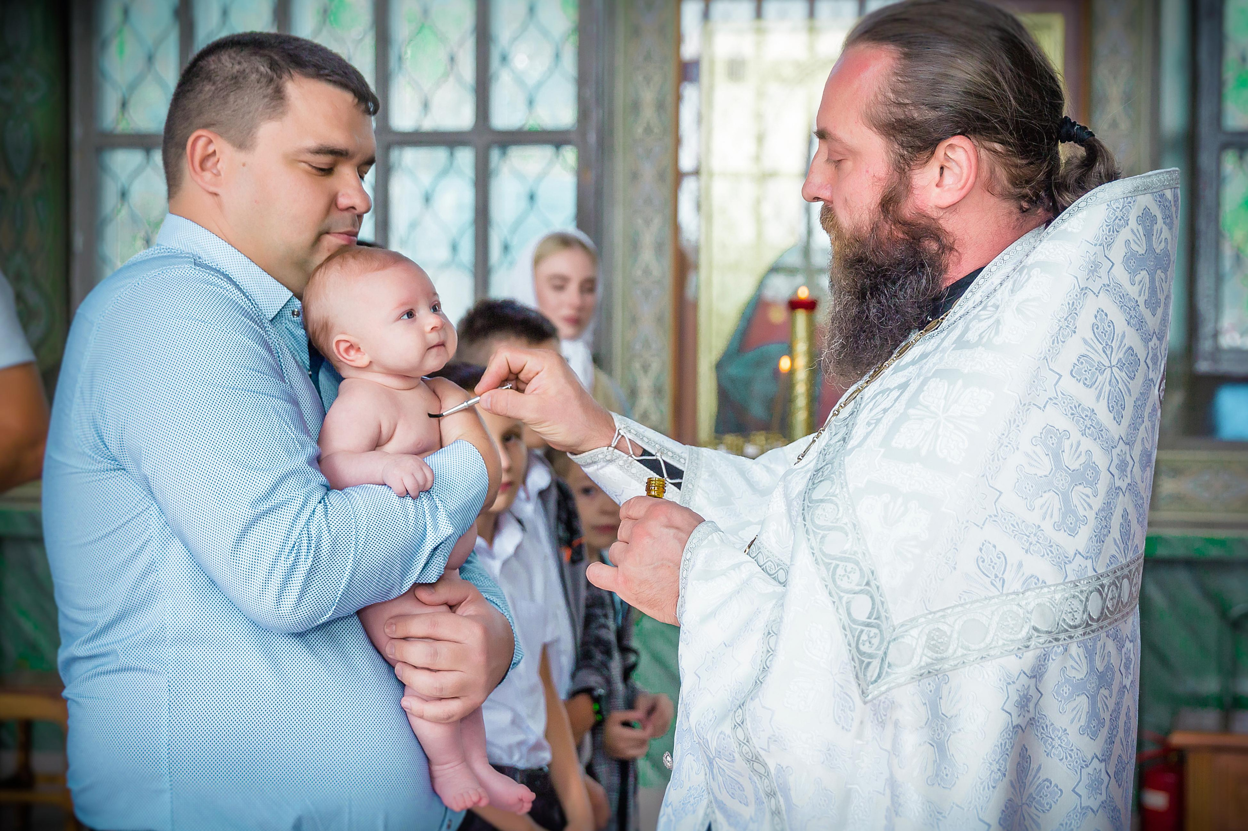 ТАИНСТВО КРЕЩЕНИЯ. Современные Выпускные Альбомы в Ростове-на-Дону