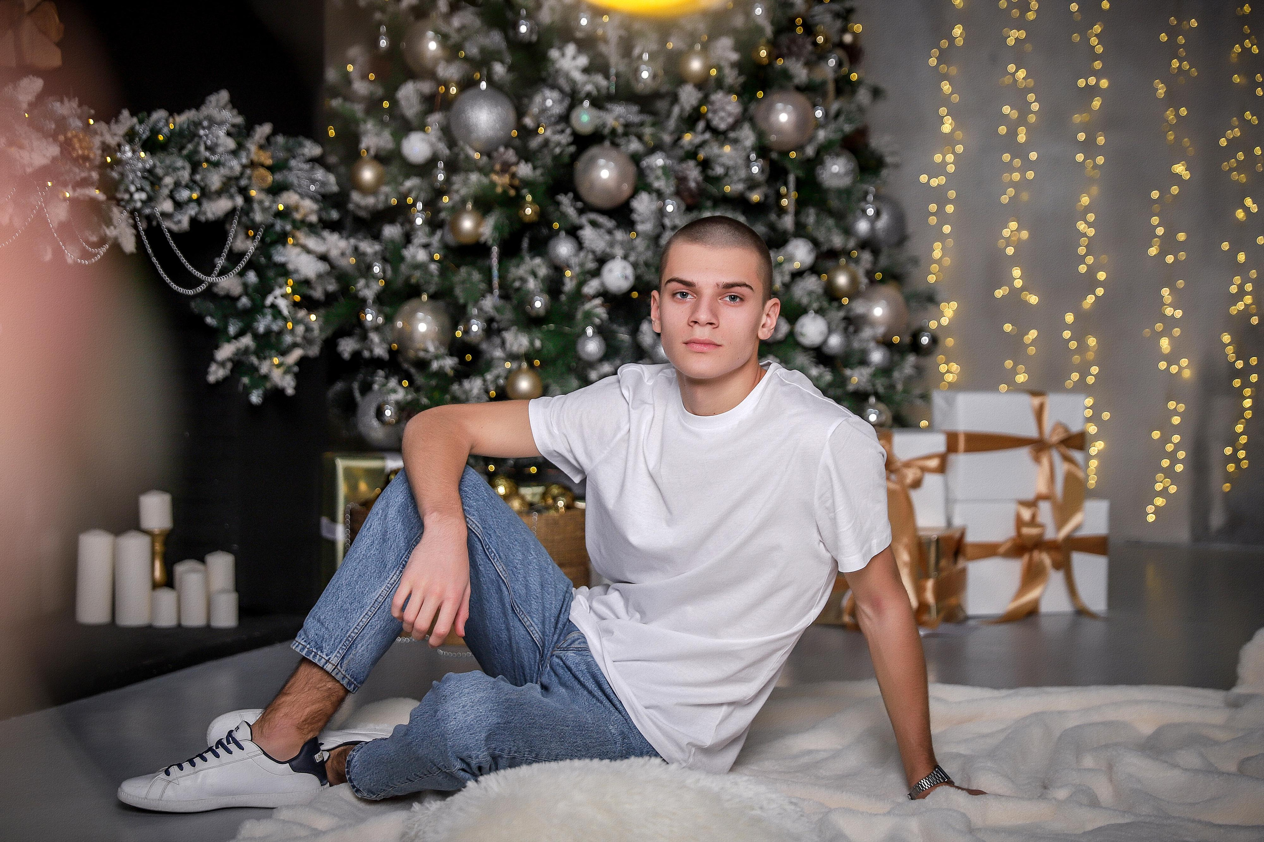 ЕЛЕНА, СЕРГЕЙ И ЮРИЙ. Современные Выпускные Альбомы в Ростове-на-Дону