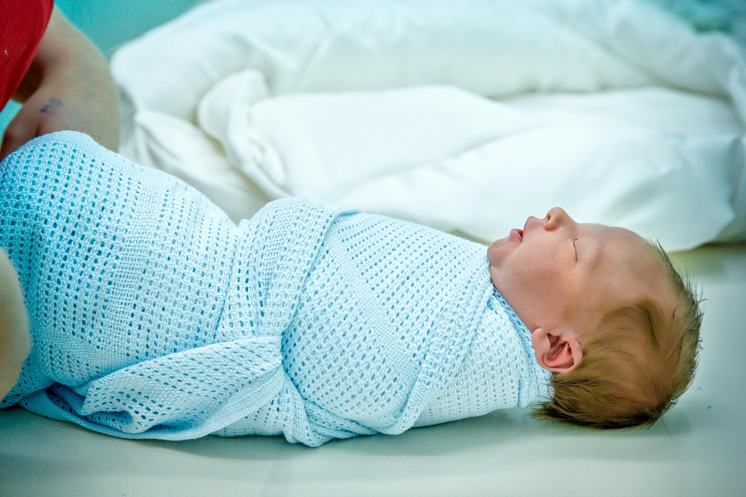 ВЫПИСКА МИРОНА СЕРГЕЕВИЧА. Современные Выпускные Альбомы в Ростове-на-Дону