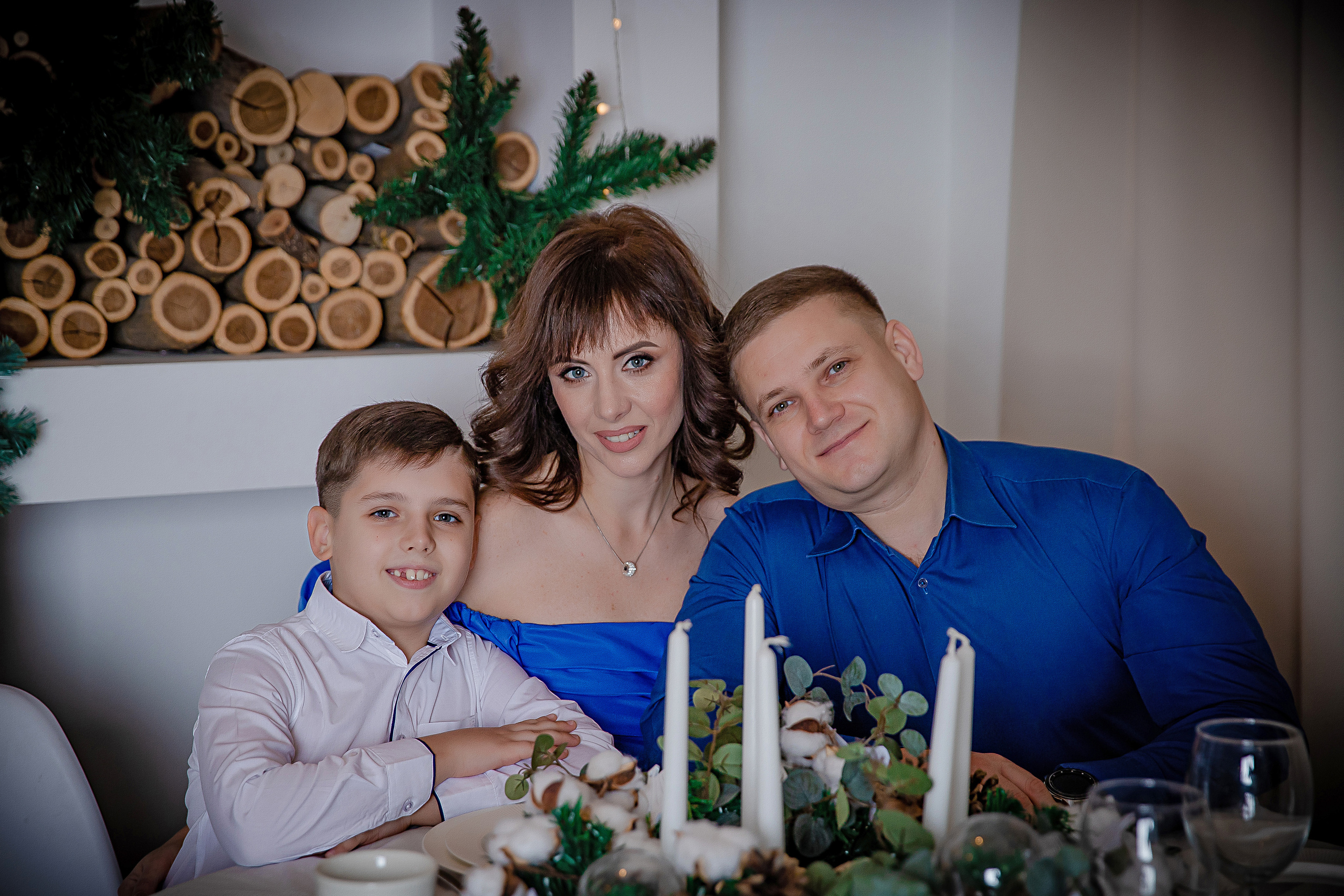 МАМА. ПАПА И ДВОЕ ДЕТОК. Современные Выпускные Альбомы в Ростове-на-Дону