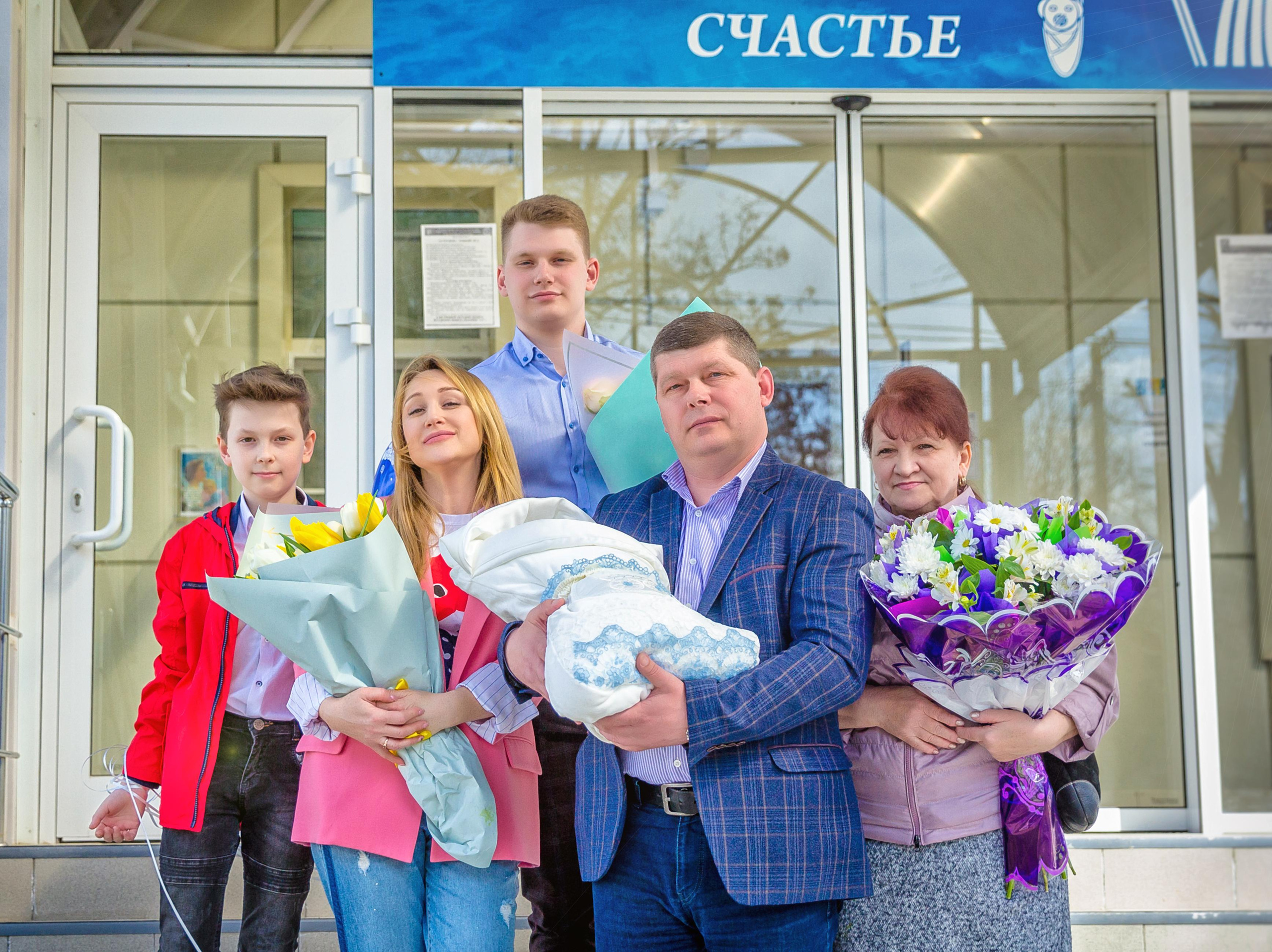 ВЫПИСКА МИРОНА СЕРГЕЕВИЧА. Современные Выпускные Альбомы в Ростове-на-Дону