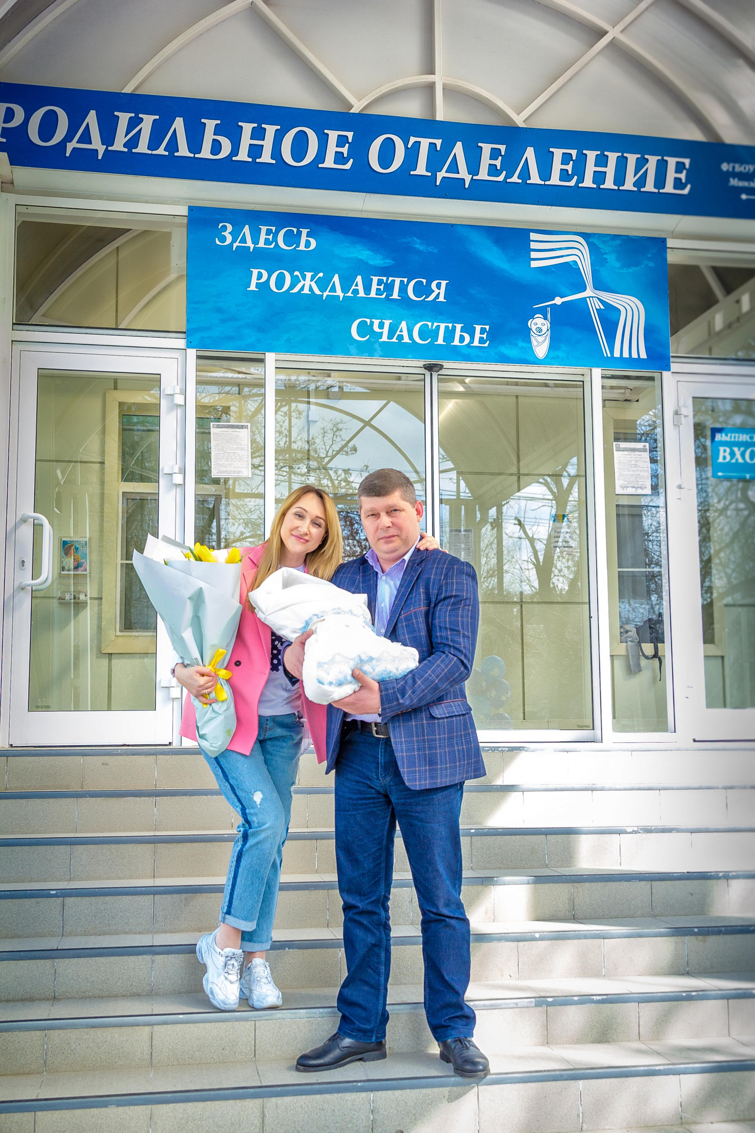 ВЫПИСКА МИРОНА СЕРГЕЕВИЧА. Современные Выпускные Альбомы в Ростове-на-Дону