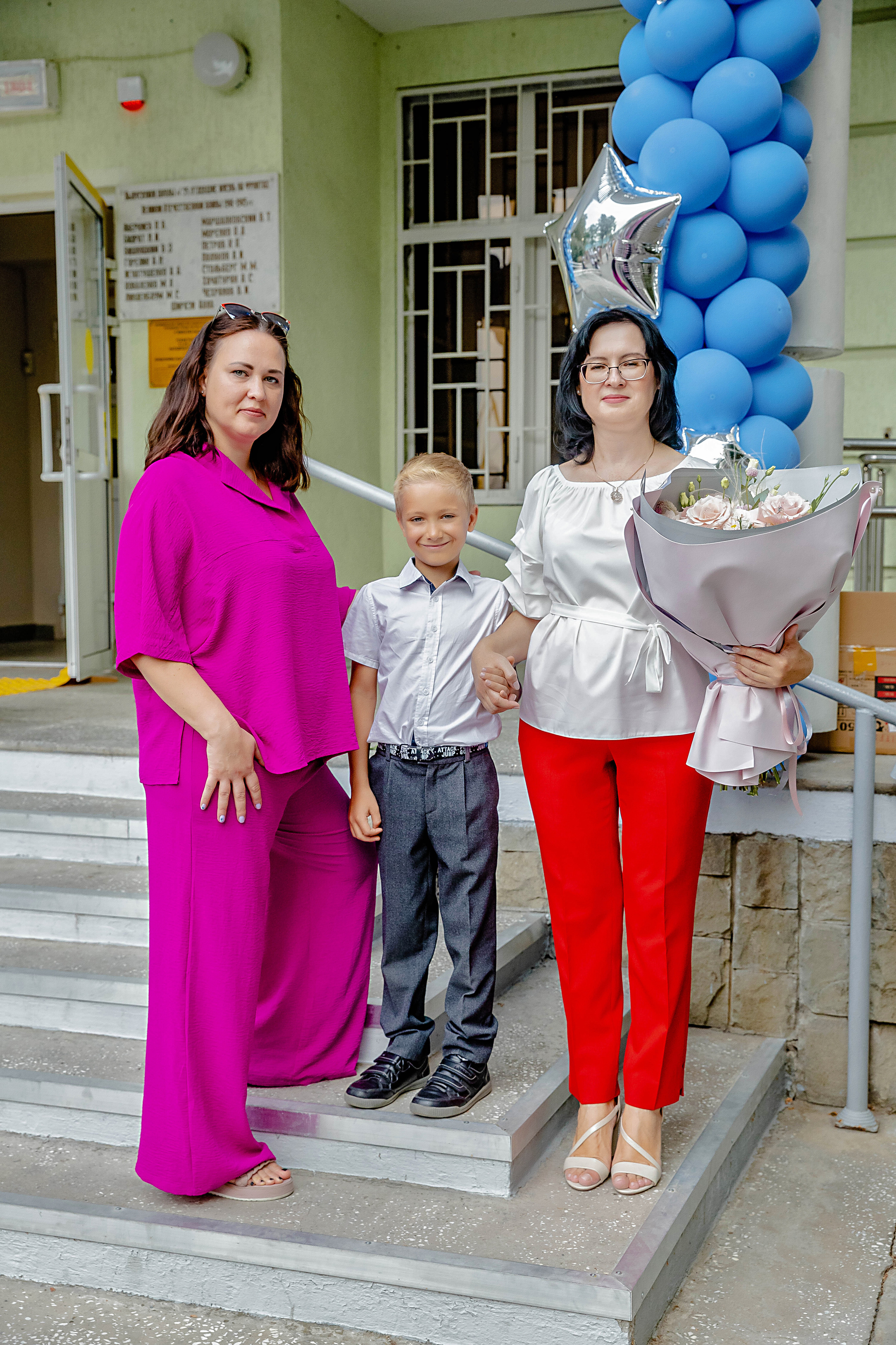 ЛИНЕЙКА ГИМНАЗИЯ 1 СЕНТЯБРЯ. Современные Выпускные Альбомы в Ростове-на-Дону