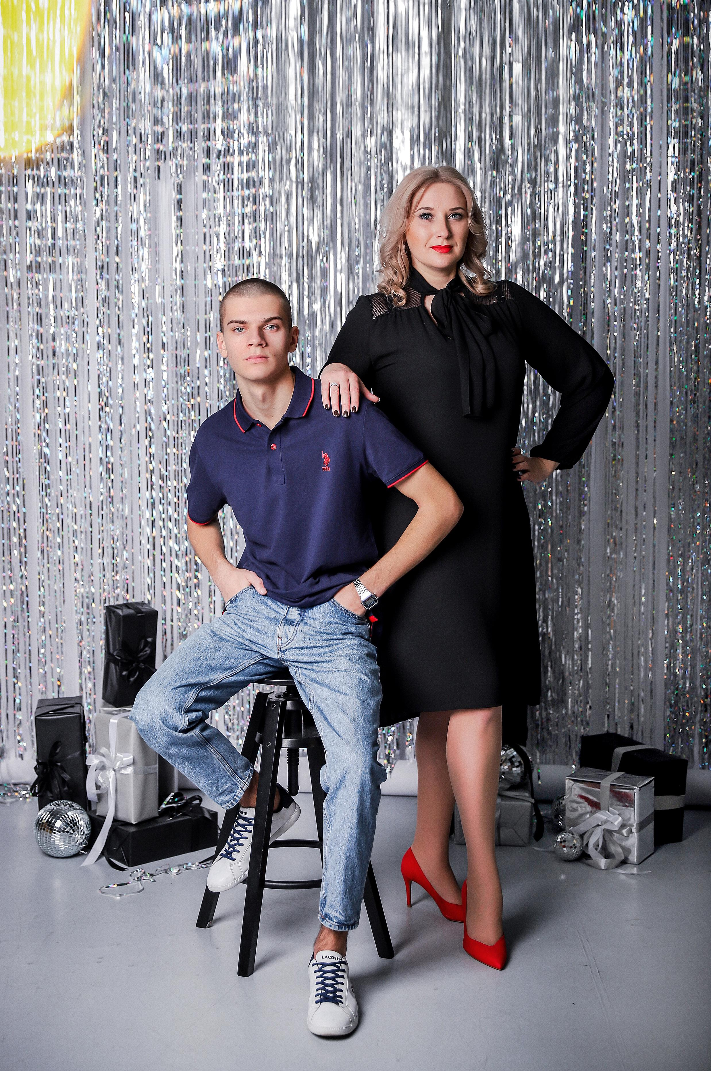 ЕЛЕНА, СЕРГЕЙ И ЮРИЙ. Современные Выпускные Альбомы в Ростове-на-Дону