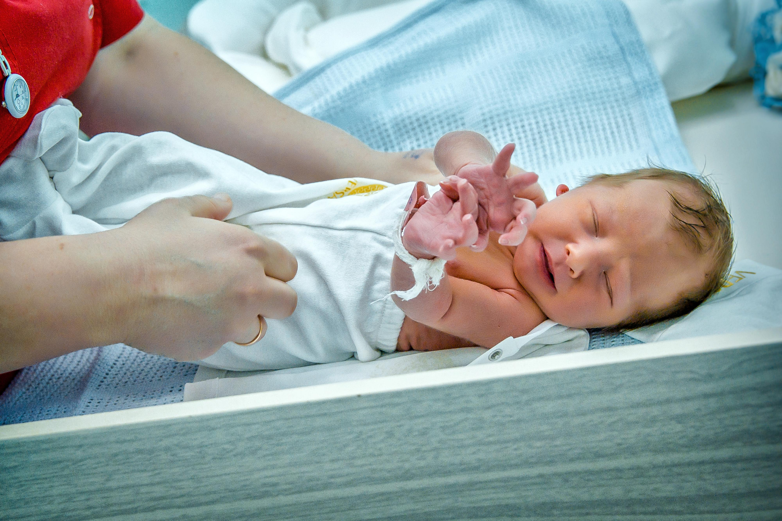 ВЫПИСКА МИРОНА СЕРГЕЕВИЧА. Современные Выпускные Альбомы в Ростове-на-Дону