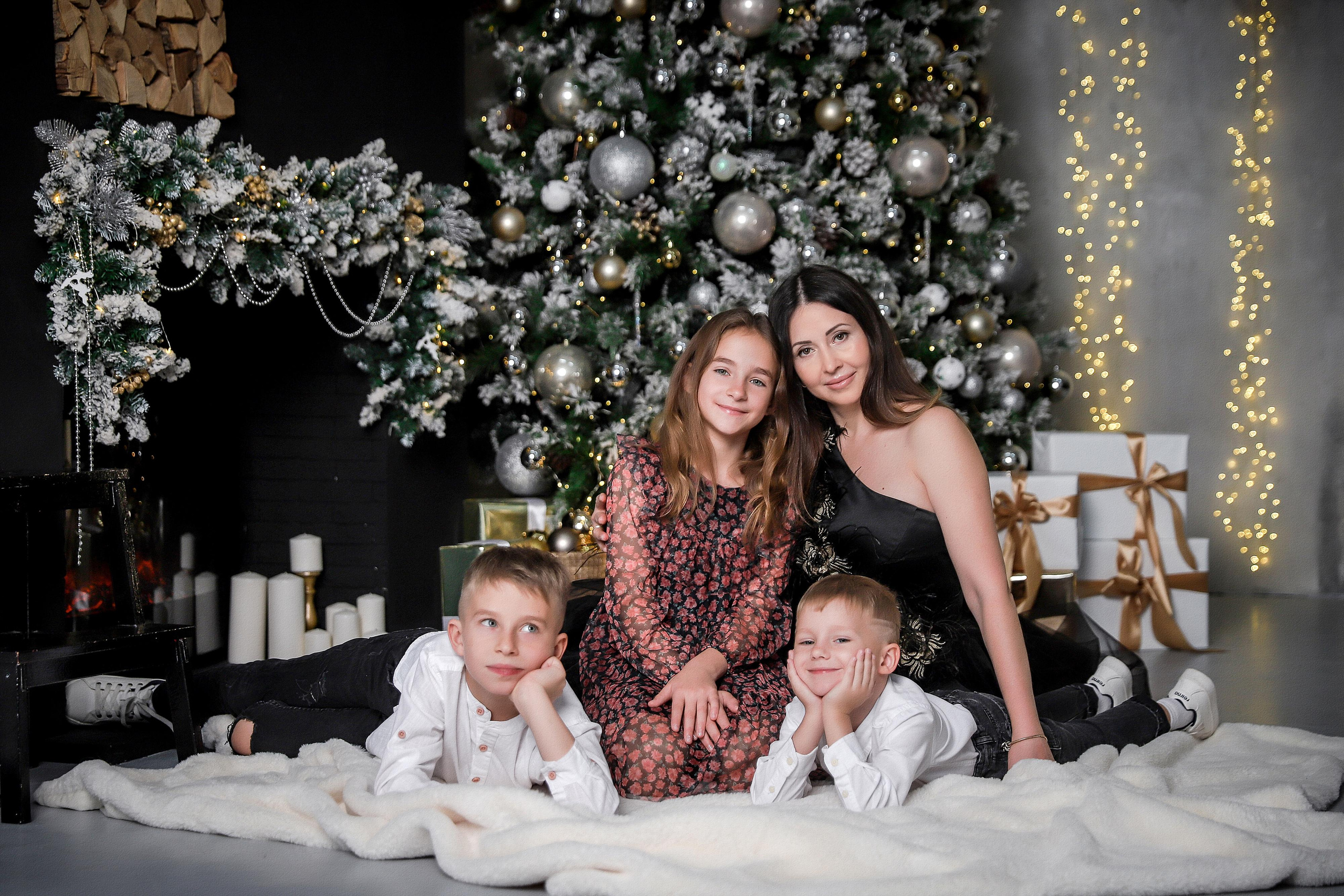 СЕМЬЯ ДАНЦЕВЫХ. Современные Выпускные Альбомы в Ростове-на-Дону