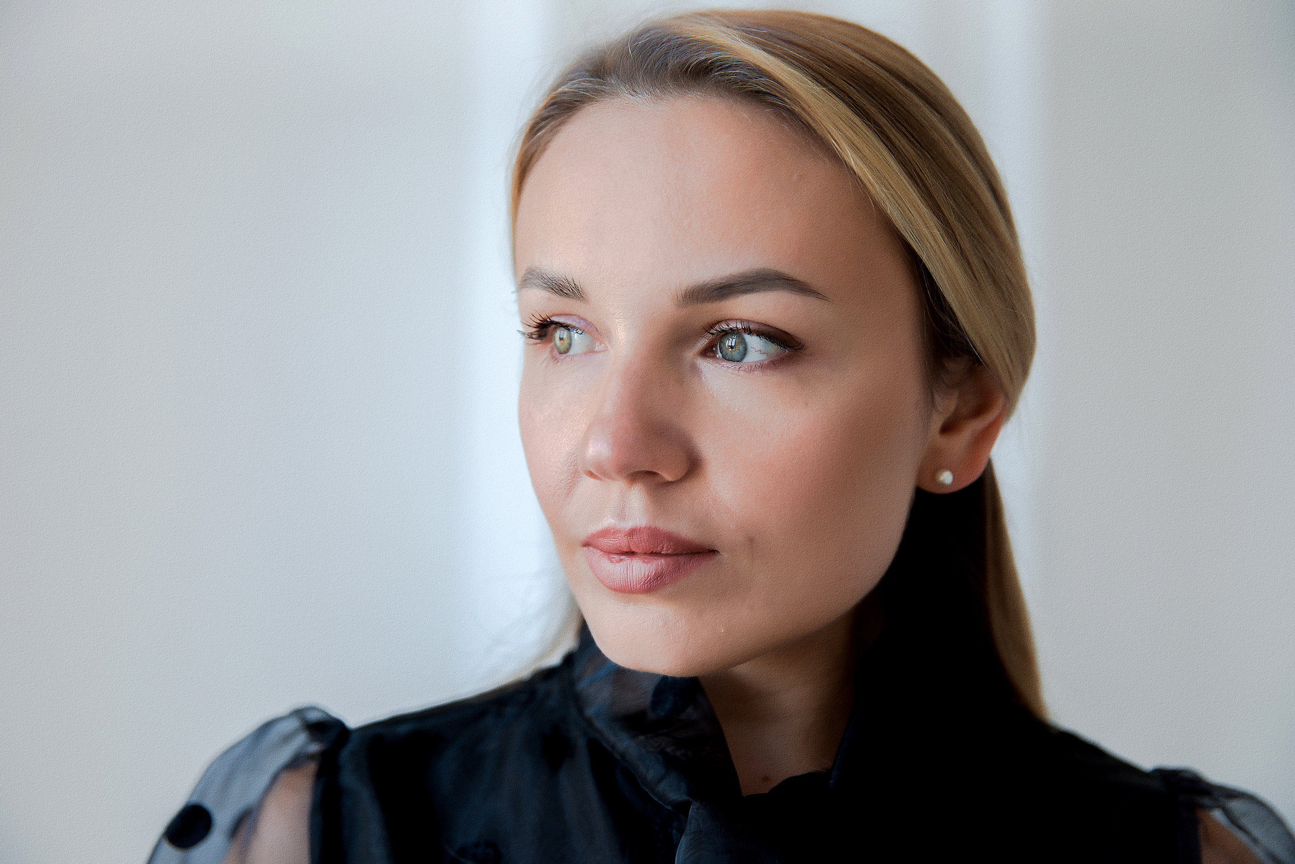 ВИКТОРИЯ. Современные Выпускные Альбомы в Ростове-на-Дону