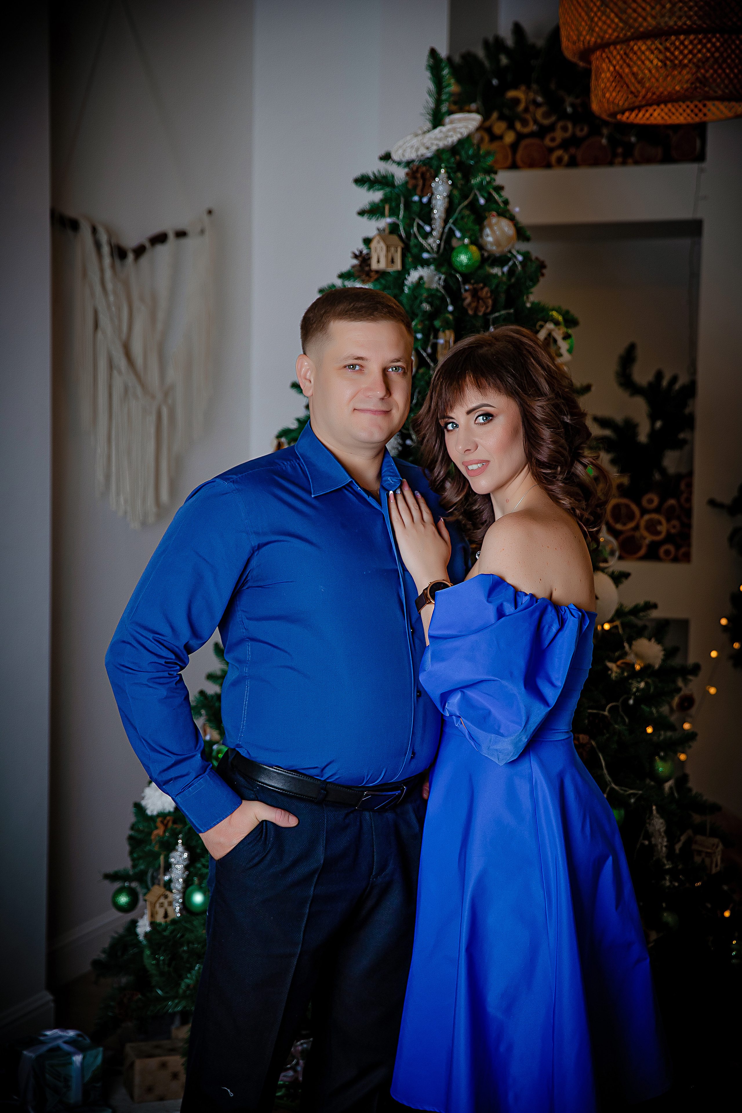 МАМА. ПАПА И ДВОЕ ДЕТОК. Современные Выпускные Альбомы в Ростове-на-Дону