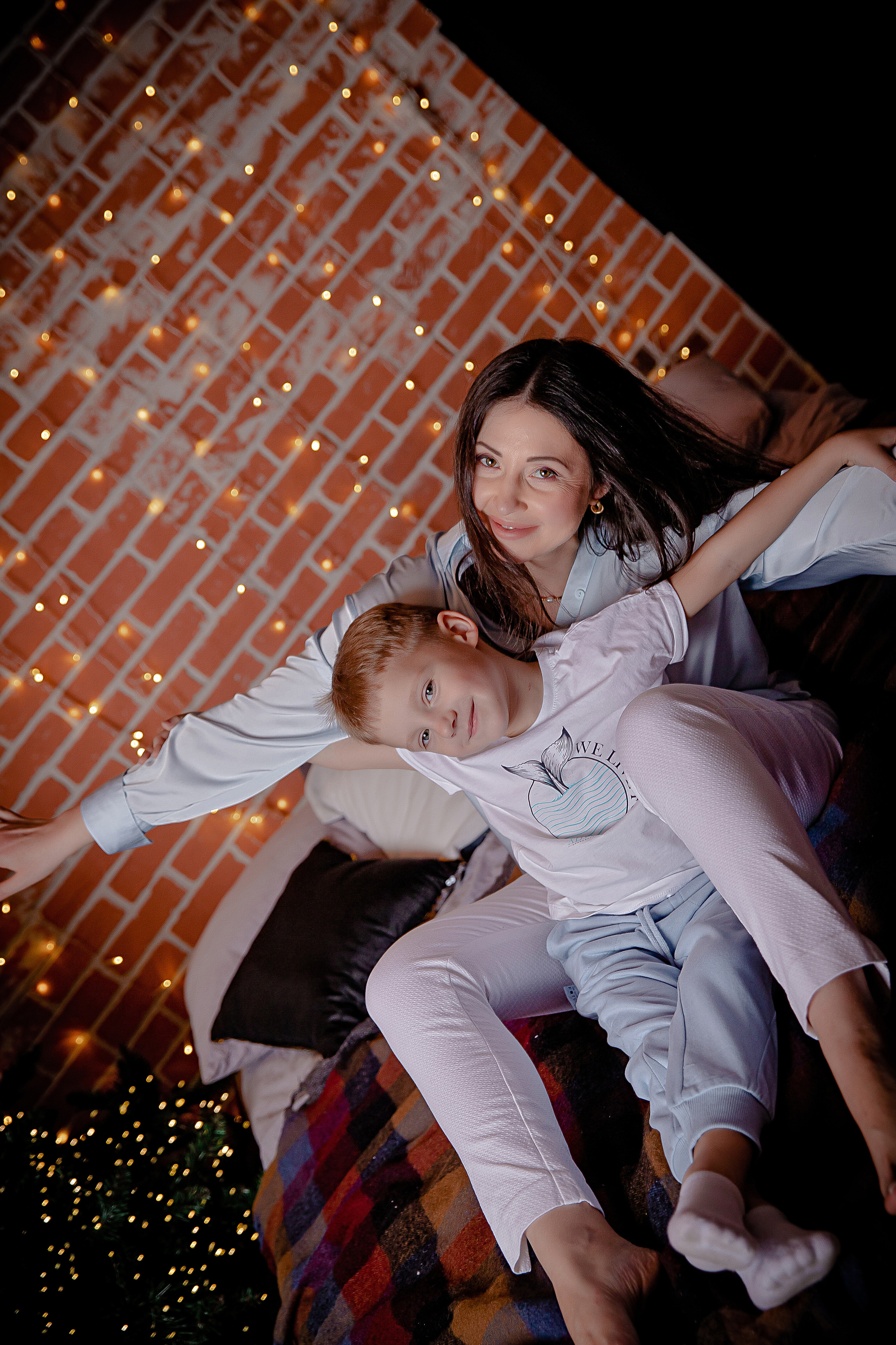 МАМА И ТРОЕ ДЕТОК. Современные Выпускные Альбомы в Ростове-на-Дону