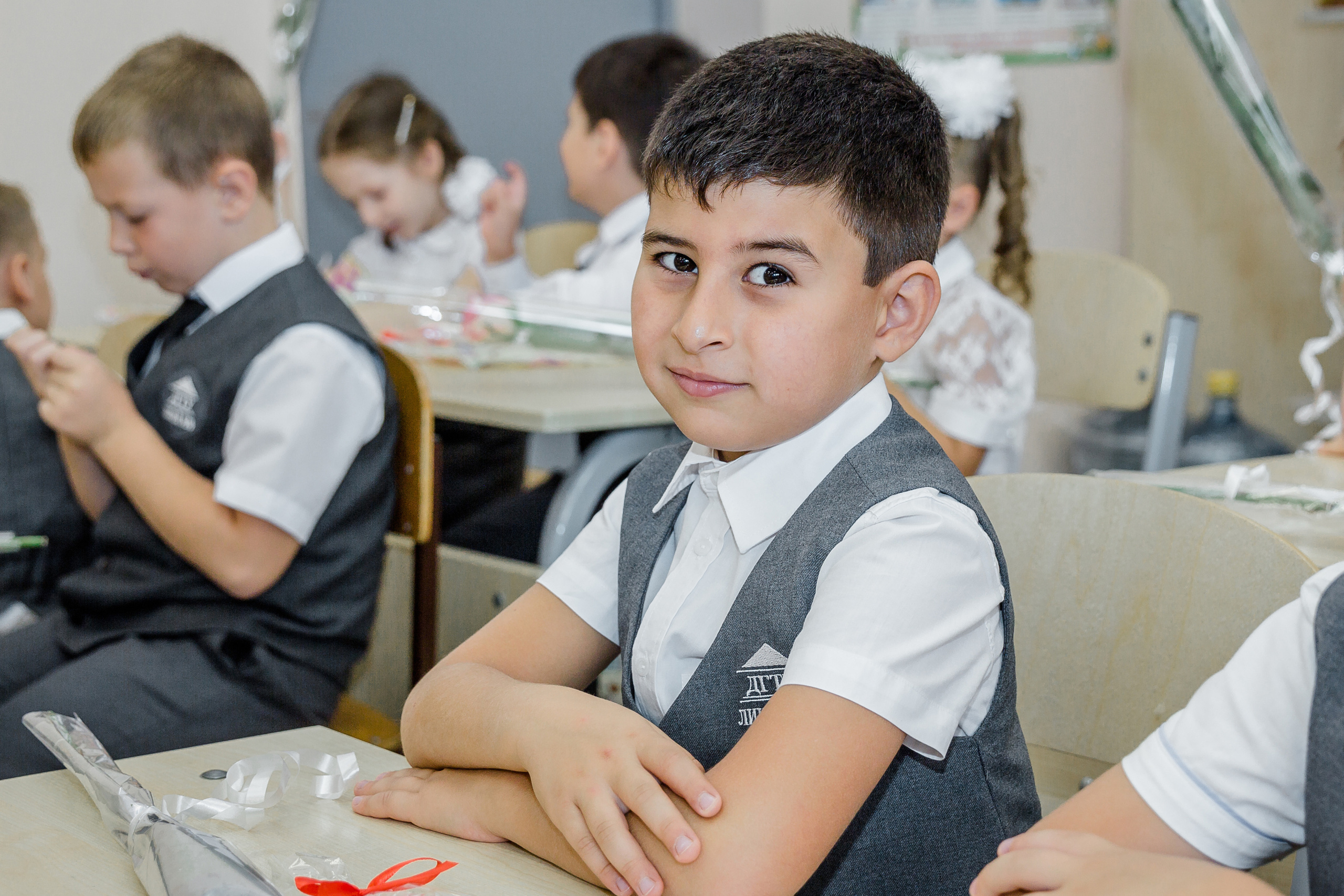 ЛИНЕЙКА 1 СЕНТЯБРЯ. Современные Выпускные Альбомы в Ростове-на-Дону