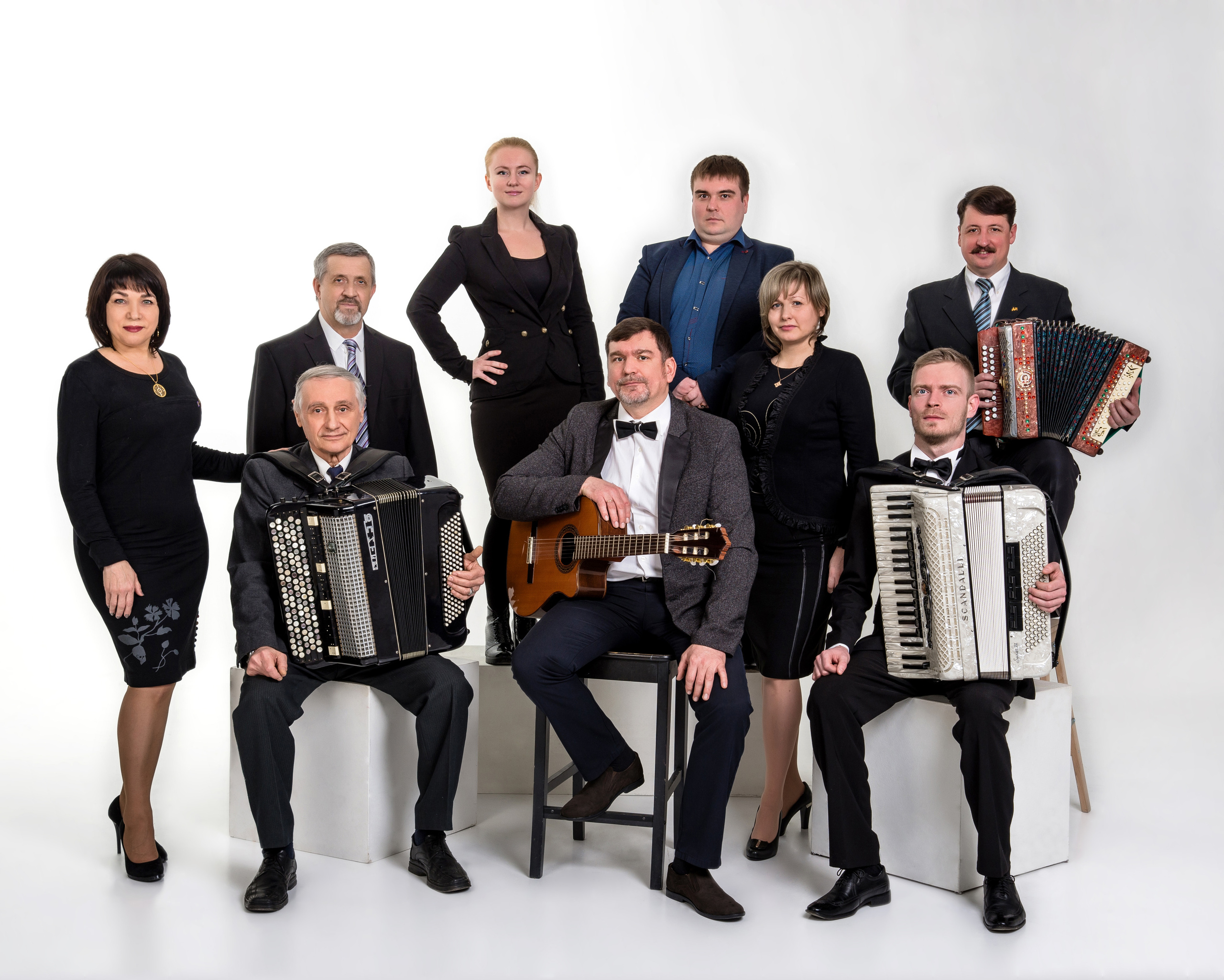 КОЛЛЕКТИВНЫЕ ФОТО. Современные Выпускные Альбомы в Ростове-на-Дону