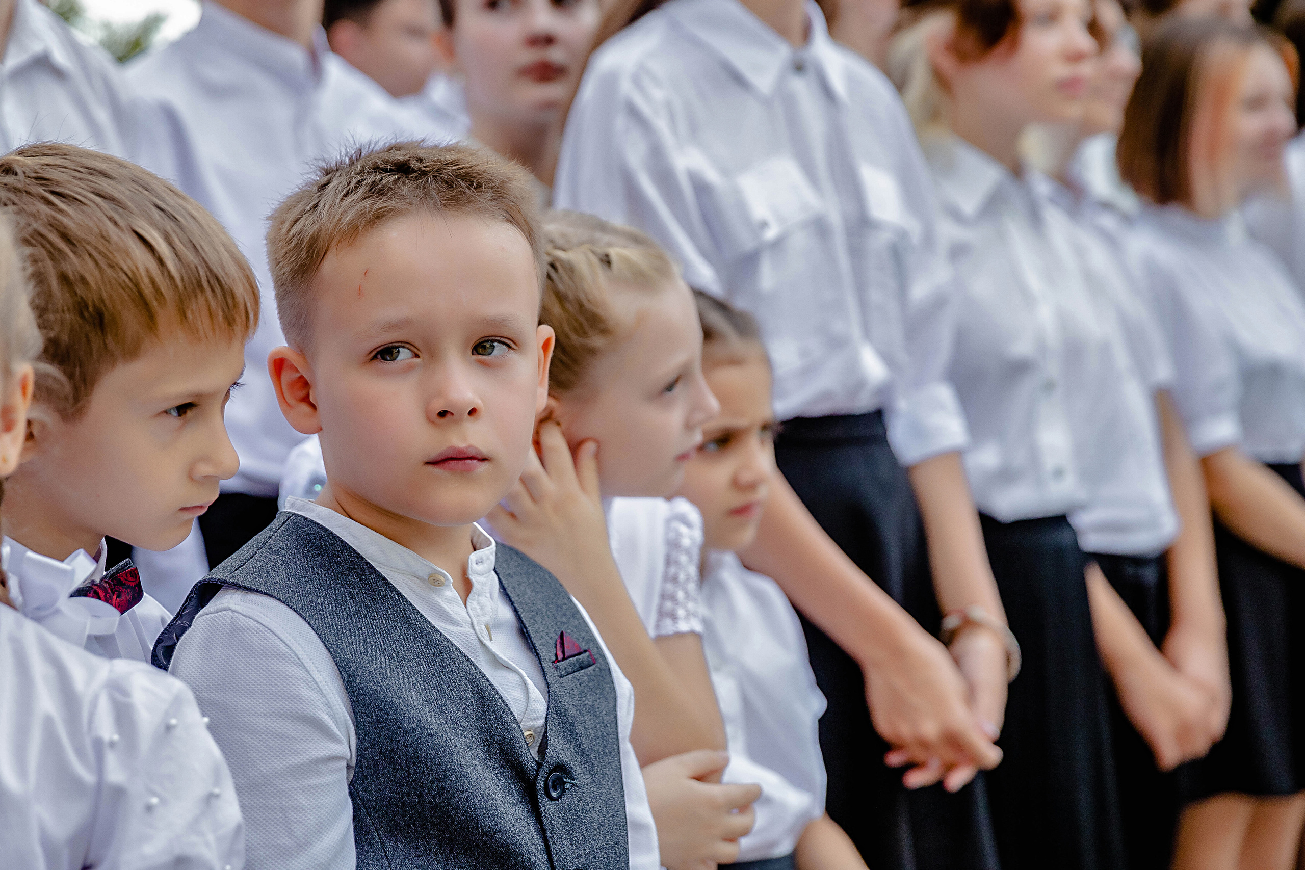 ЛИНЕЙКА ГИМНАЗИЯ 1 СЕНТЯБРЯ. Современные Выпускные Альбомы в Ростове-на-Дону