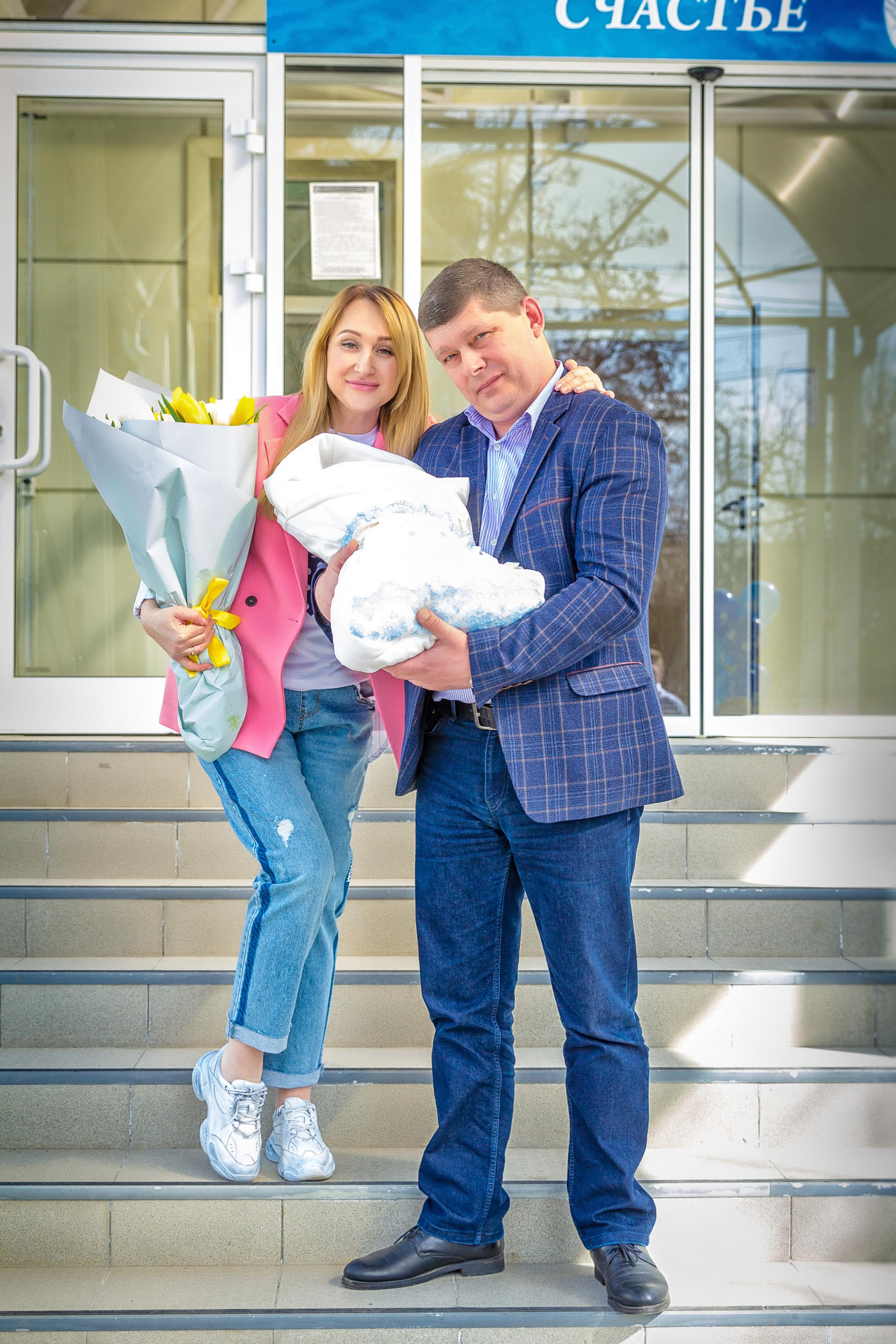 ВЫПИСКА МИРОНА СЕРГЕЕВИЧА. Современные Выпускные Альбомы в Ростове-на-Дону