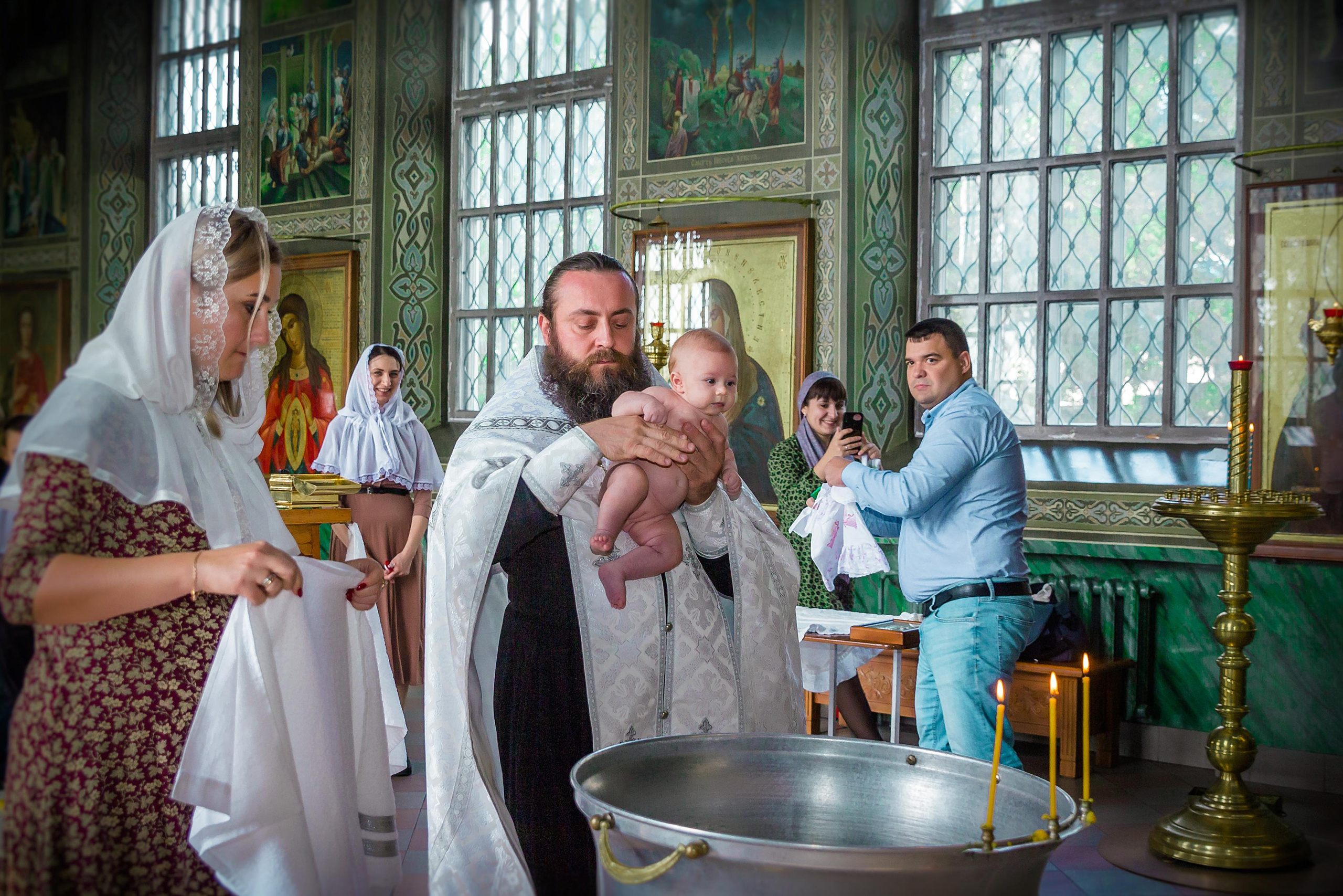 ТАИНСТВО КРЕЩЕНИЯ. Современные Выпускные Альбомы в Ростове-на-Дону