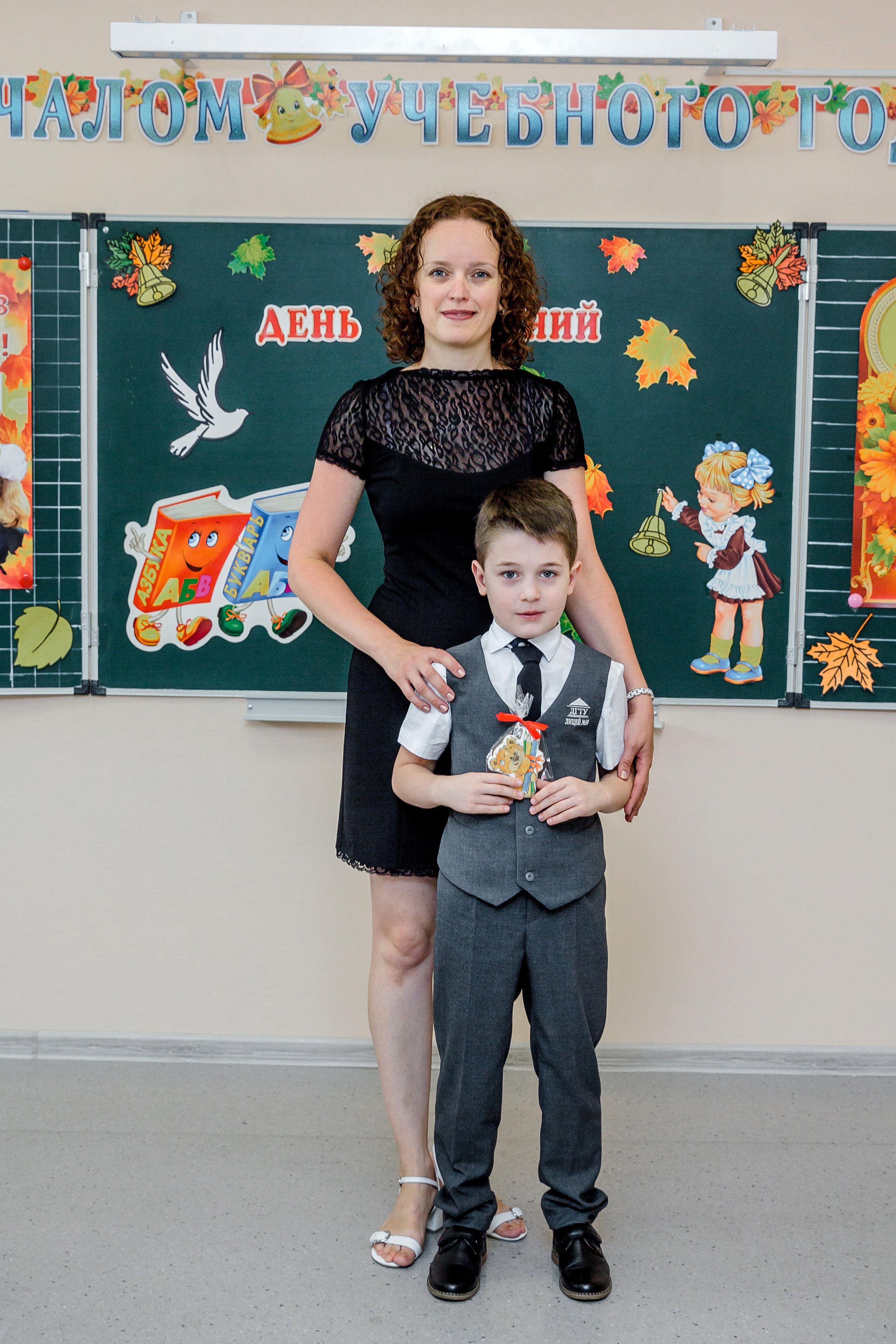 ЛИНЕЙКА 1 СЕНТЯБРЯ. Современные Выпускные Альбомы в Ростове-на-Дону