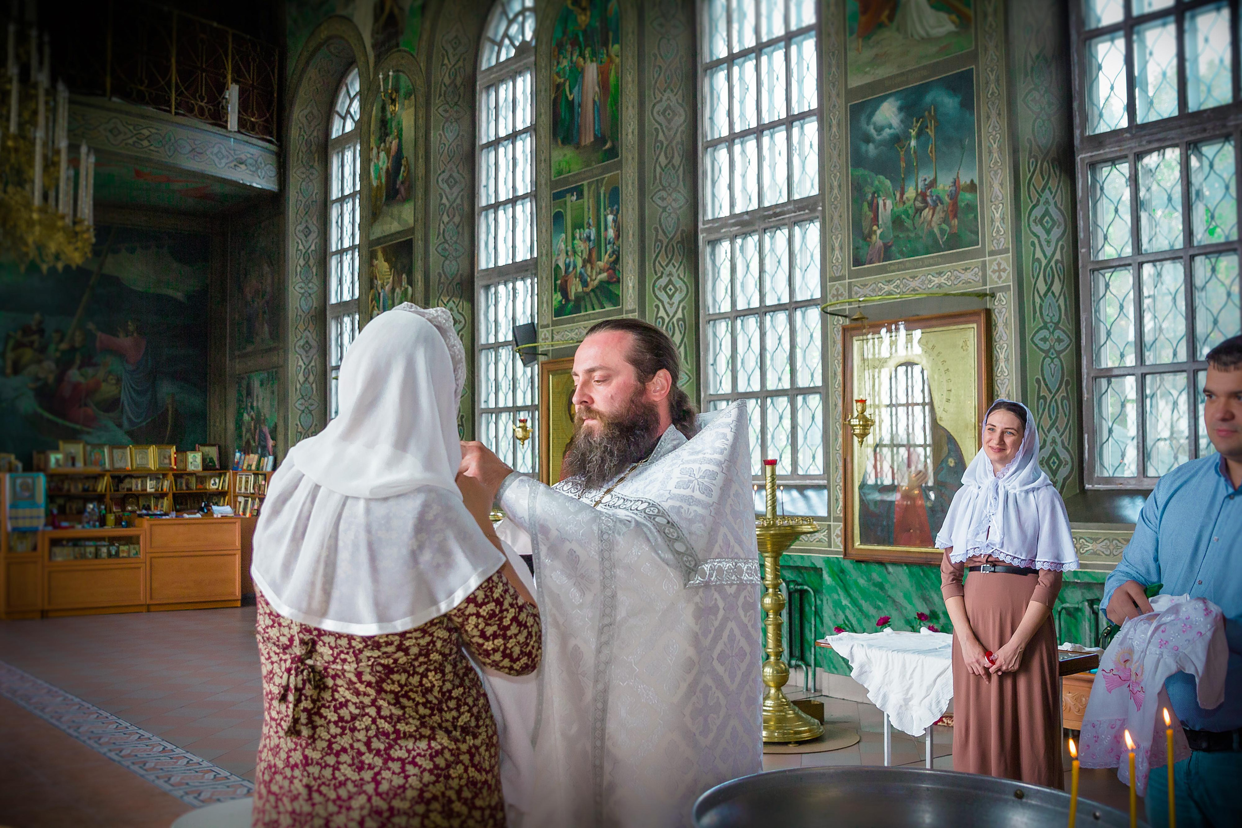 ТАИНСТВО КРЕЩЕНИЯ. Современные Выпускные Альбомы в Ростове-на-Дону