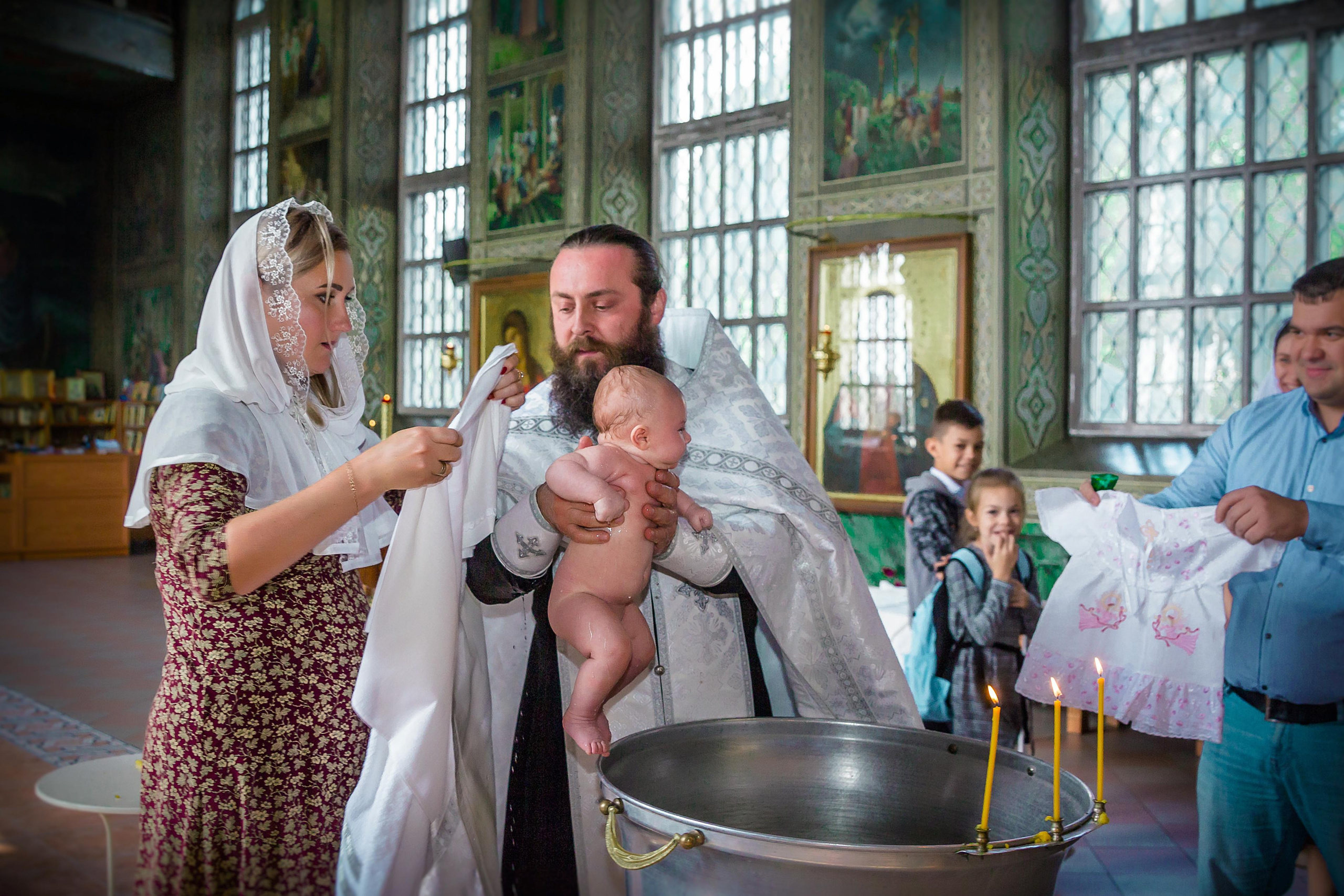 ТАИНСТВО КРЕЩЕНИЯ. Современные Выпускные Альбомы в Ростове-на-Дону