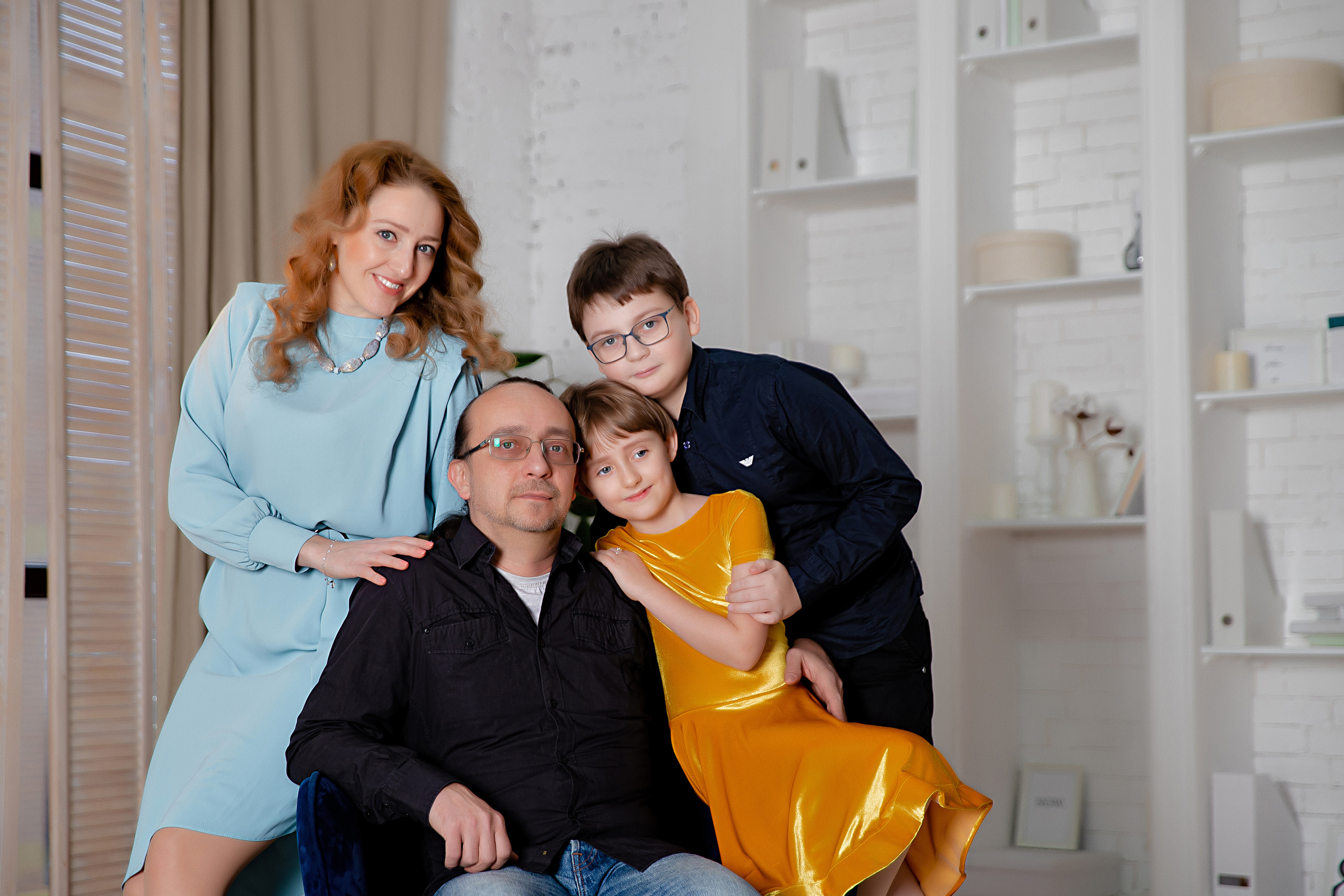 НОВОГОДНЯЯ ФОТОСЕССИЯ КАБОЕВОЙ И НОВОЖИЛОВЫХ. Современные Выпускные Альбомы в Ростове-на-Дону