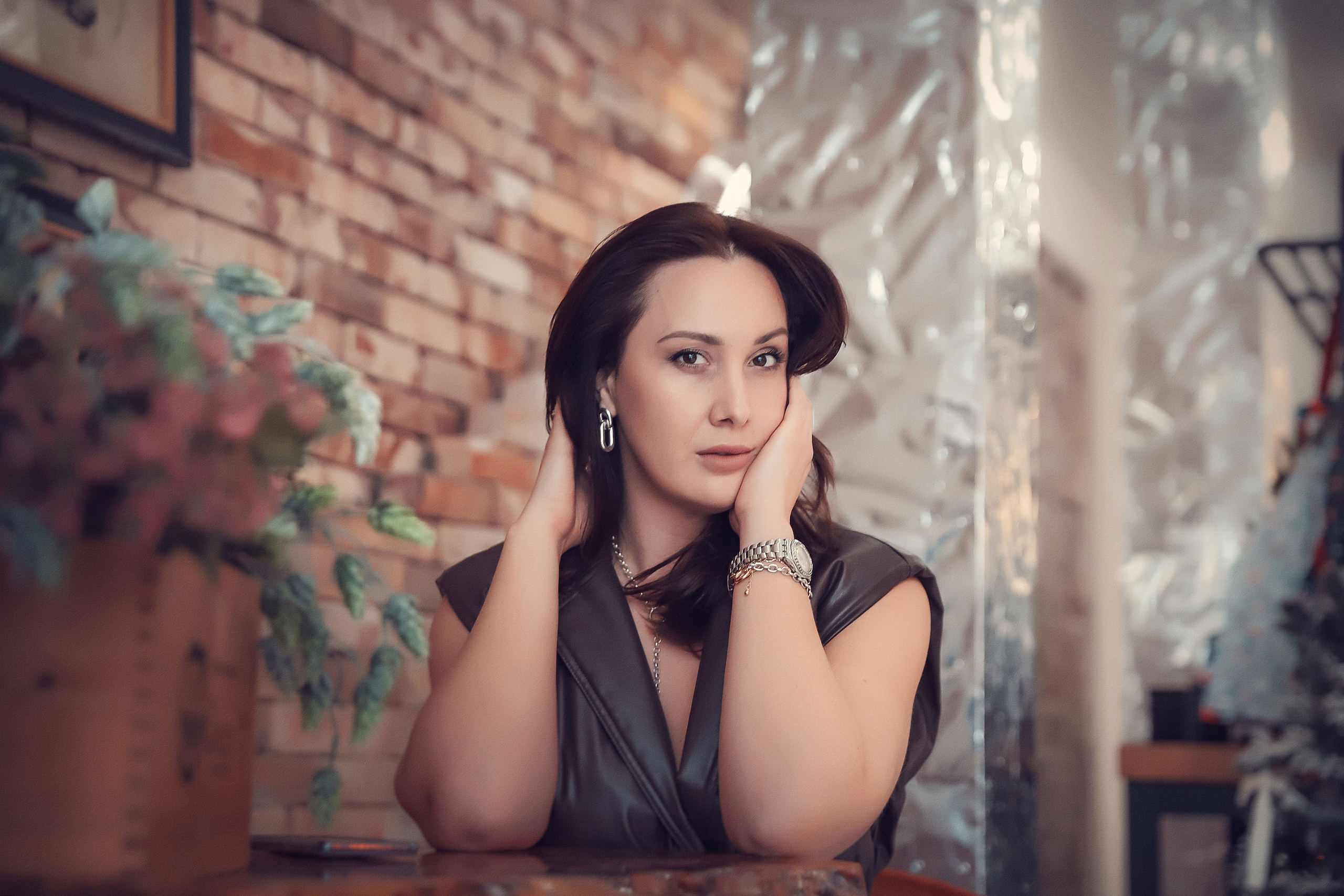 ИРИНА И МАШЕНЬКА. Современные Выпускные Альбомы в Ростове-на-Дону