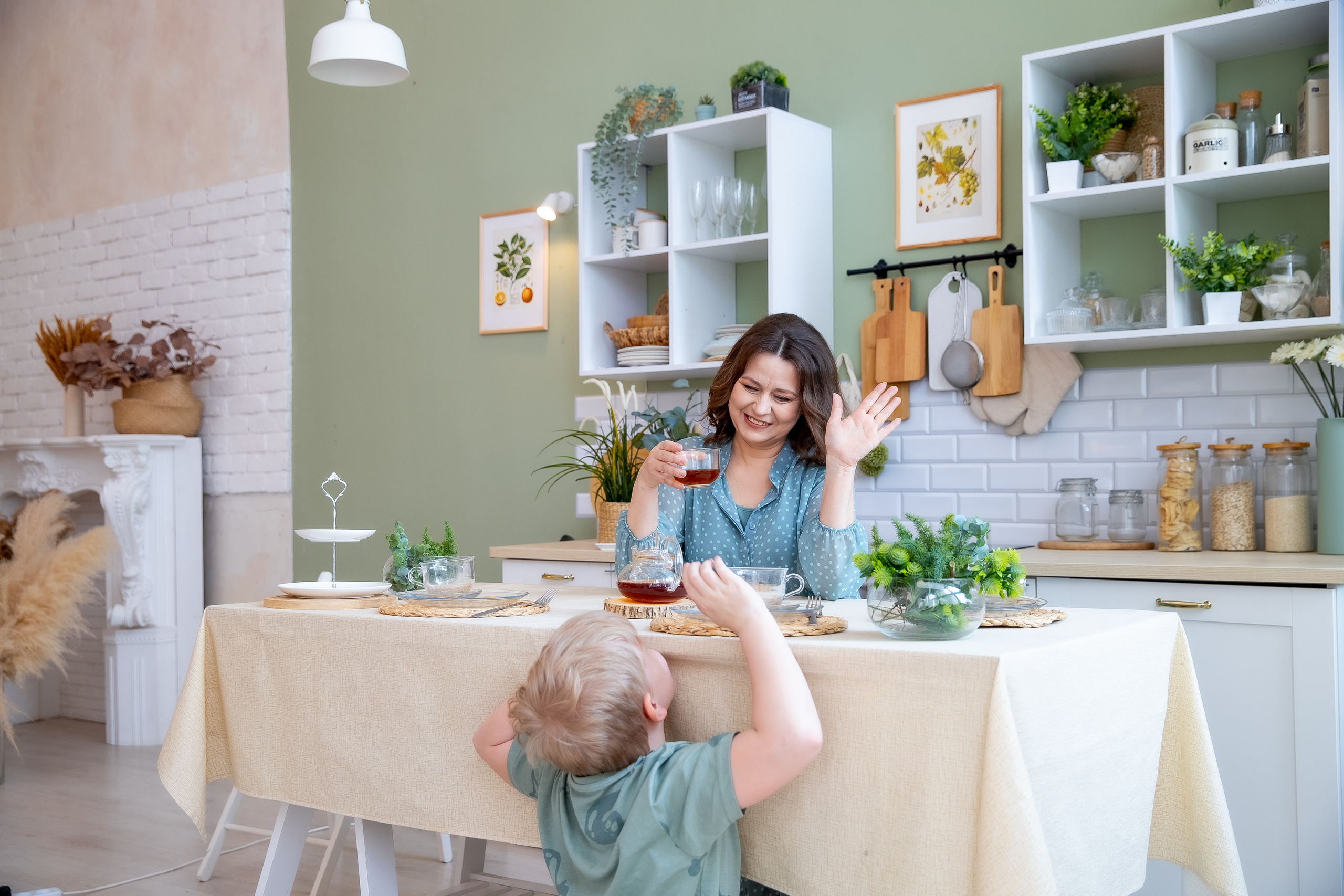 МАМА И ТРОЕ ДЕТОК. Современные Выпускные Альбомы в Ростове-на-Дону