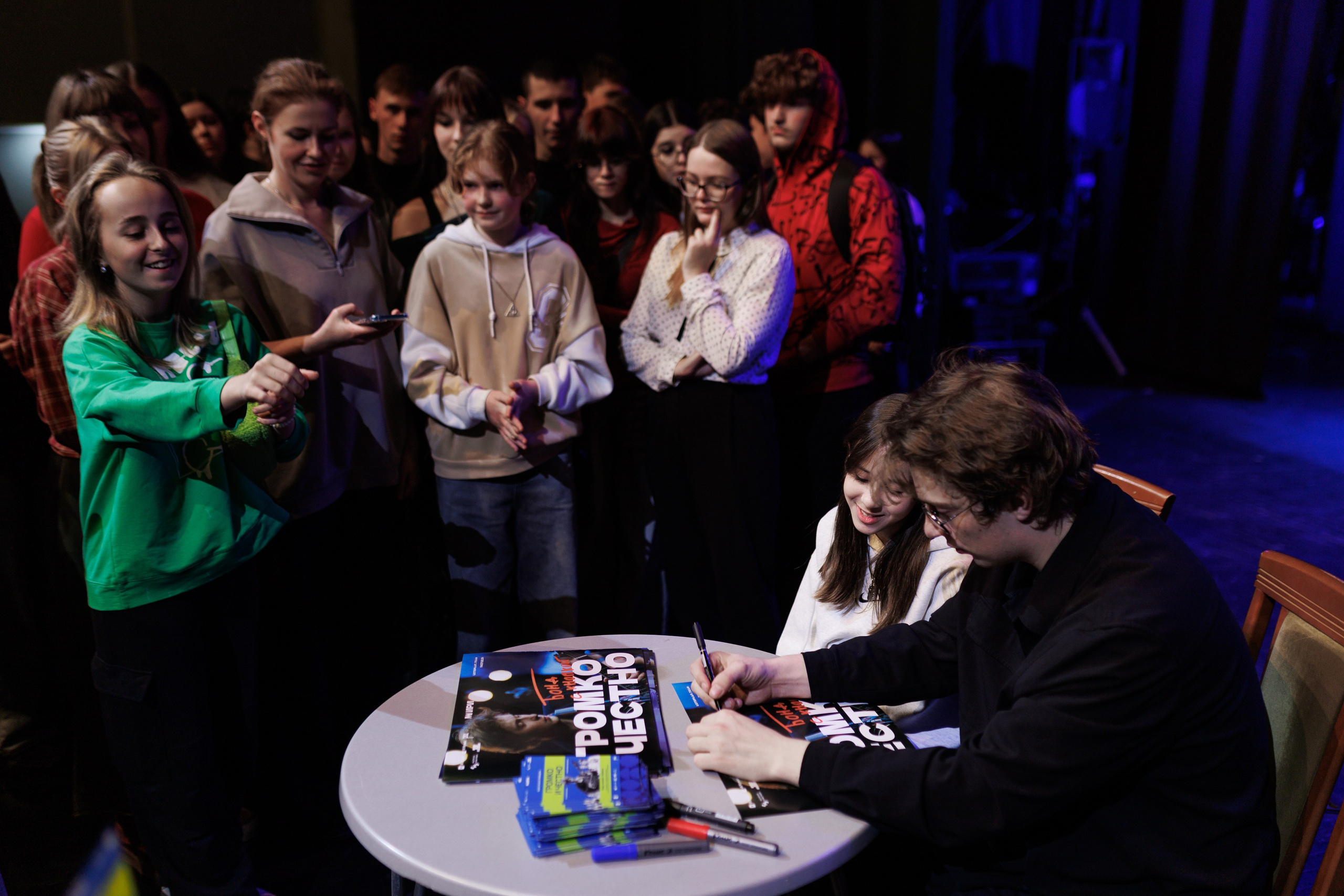 Выксунская премьера «Громко и Честно. Бонд с кнопкой». Фотограф городских и семейных событий Артем Карпухин