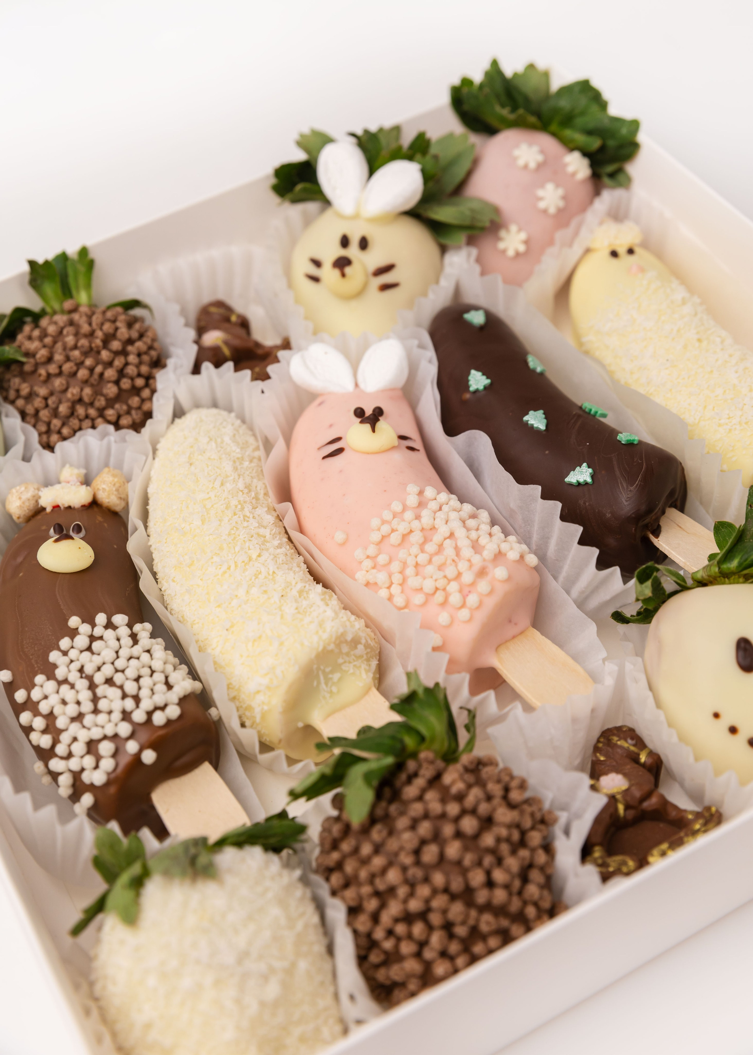 26.11.2025 Новогодние наборы и букеты, Клубникисс. ФОТОГРАФ ВИНОГРАДОВА ДАРЬЯ