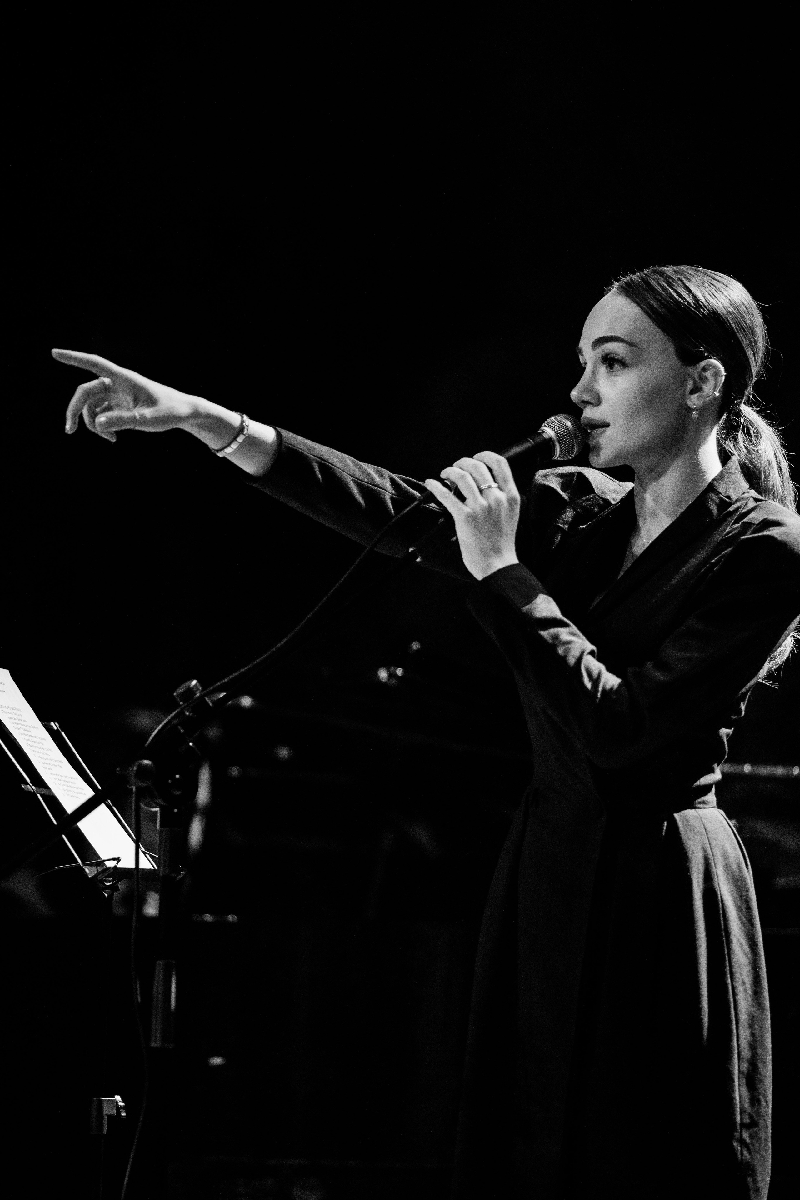 Концертное. ЧБ Фотограф Ольга Лесли