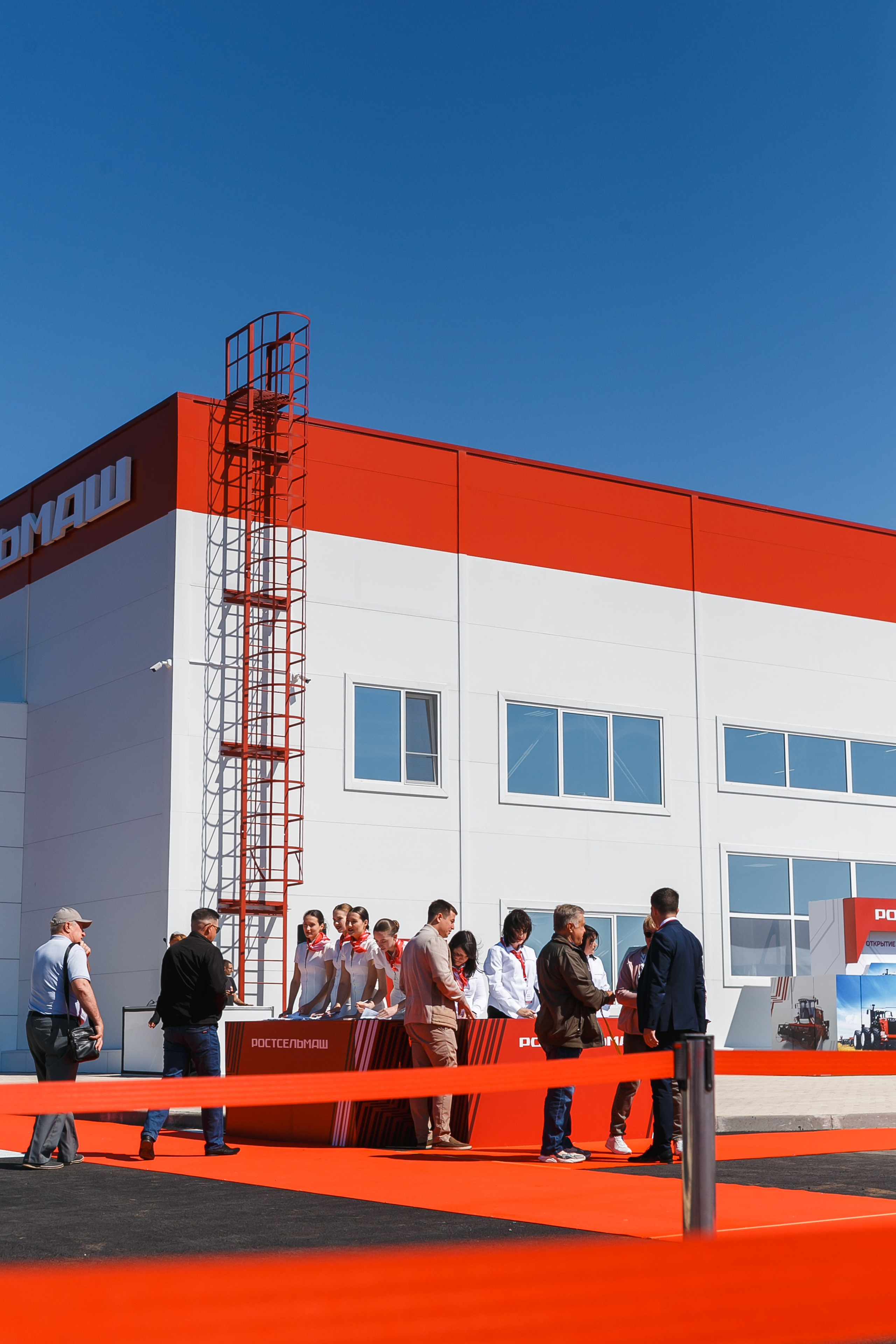 Открытие дилерского центра Ростсельмаш. Событийный фотограф Максим Бескоровайновнов