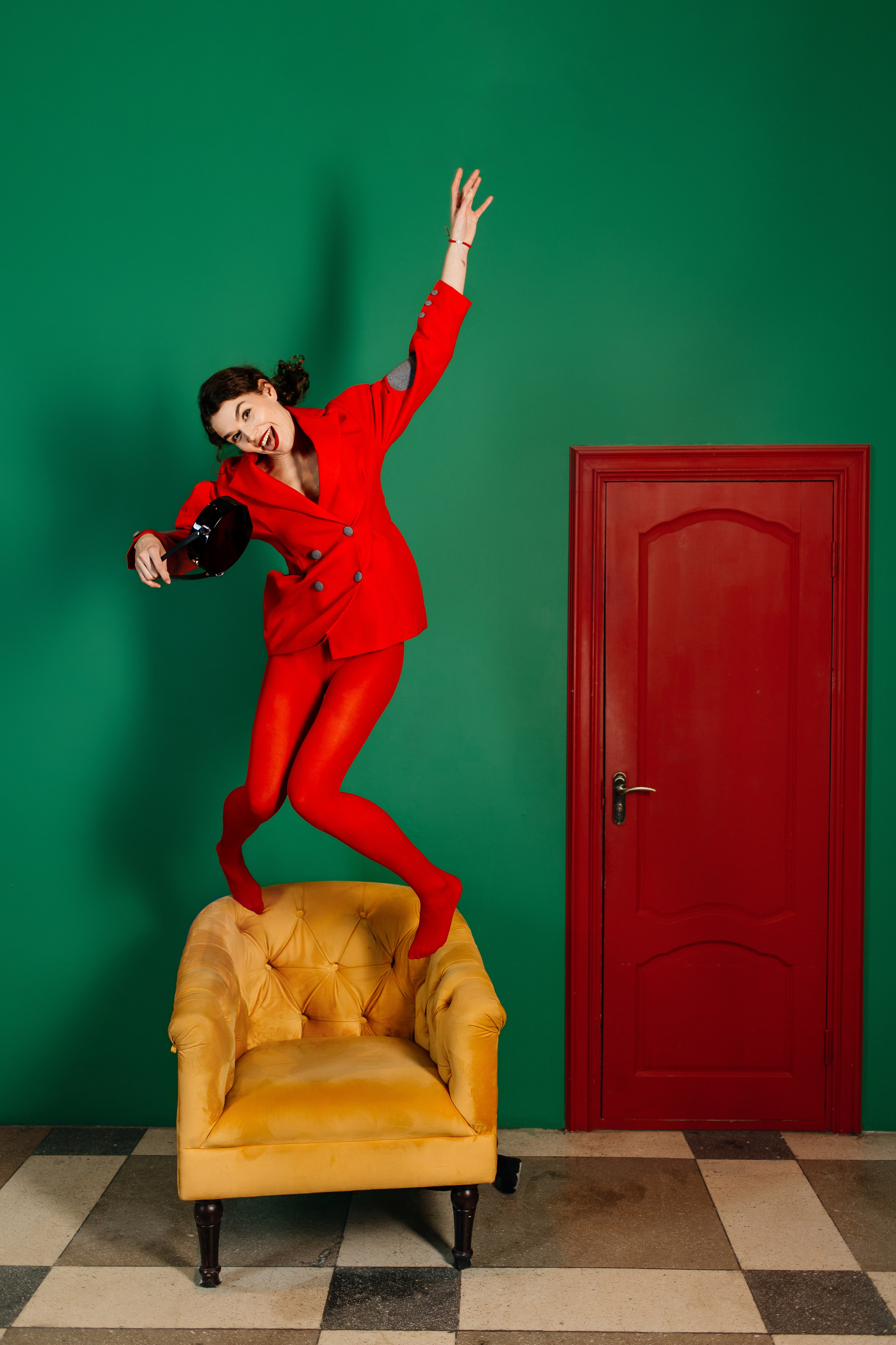 «Красные двери в мир веселья». Фотограф в Москве/Зарайске Шахова Марина