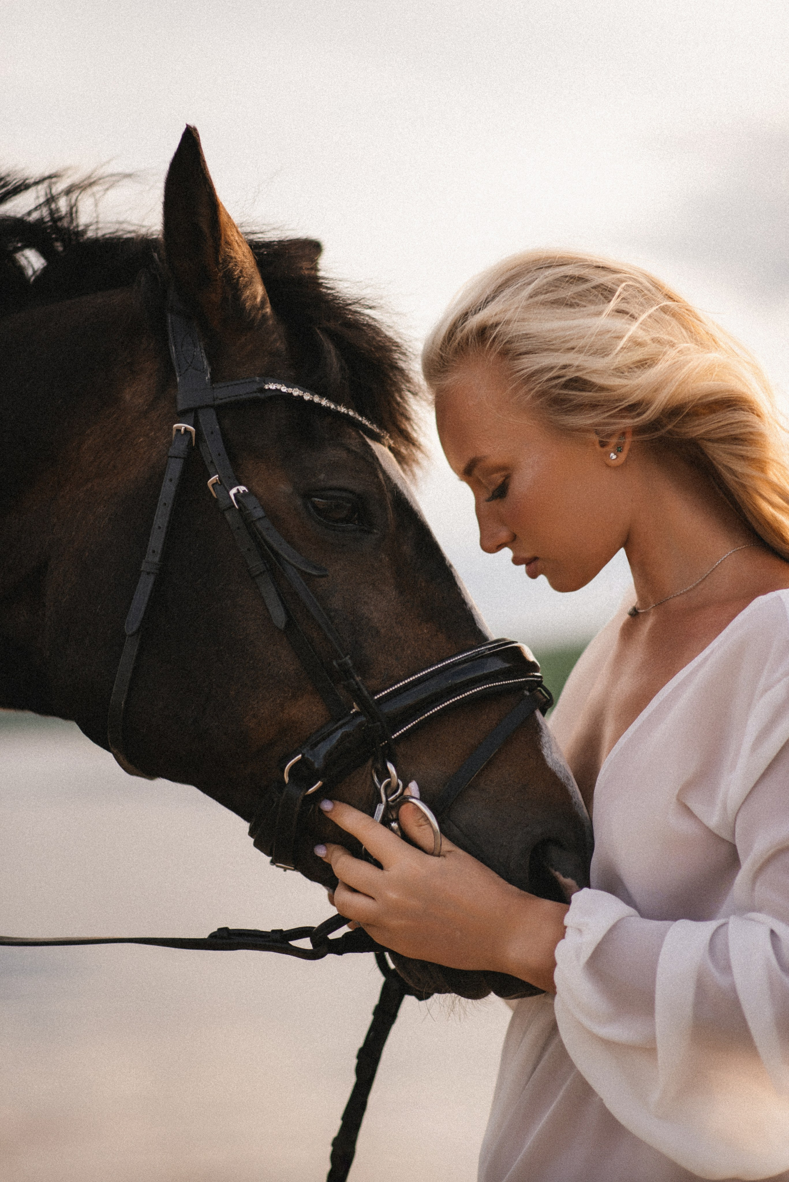 Валерия. Атмосферная фотосессия с лошадью. Фотограф в Мурманске Екатерина Рудак