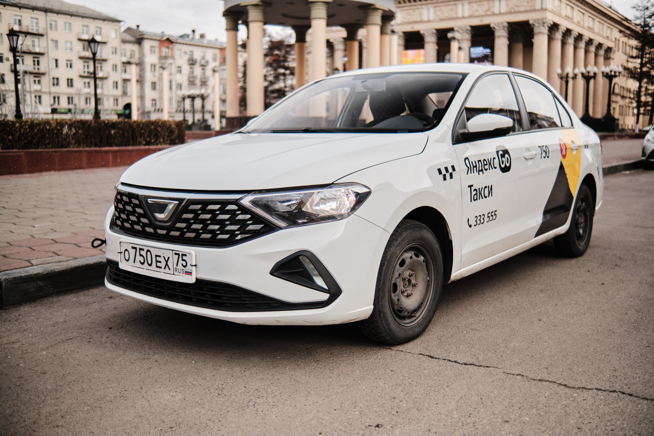 Новый автопарк Яндекс такси в Новокузнецке. Свадебный и семейный фотограф в Новокузнецке Иван Иванов