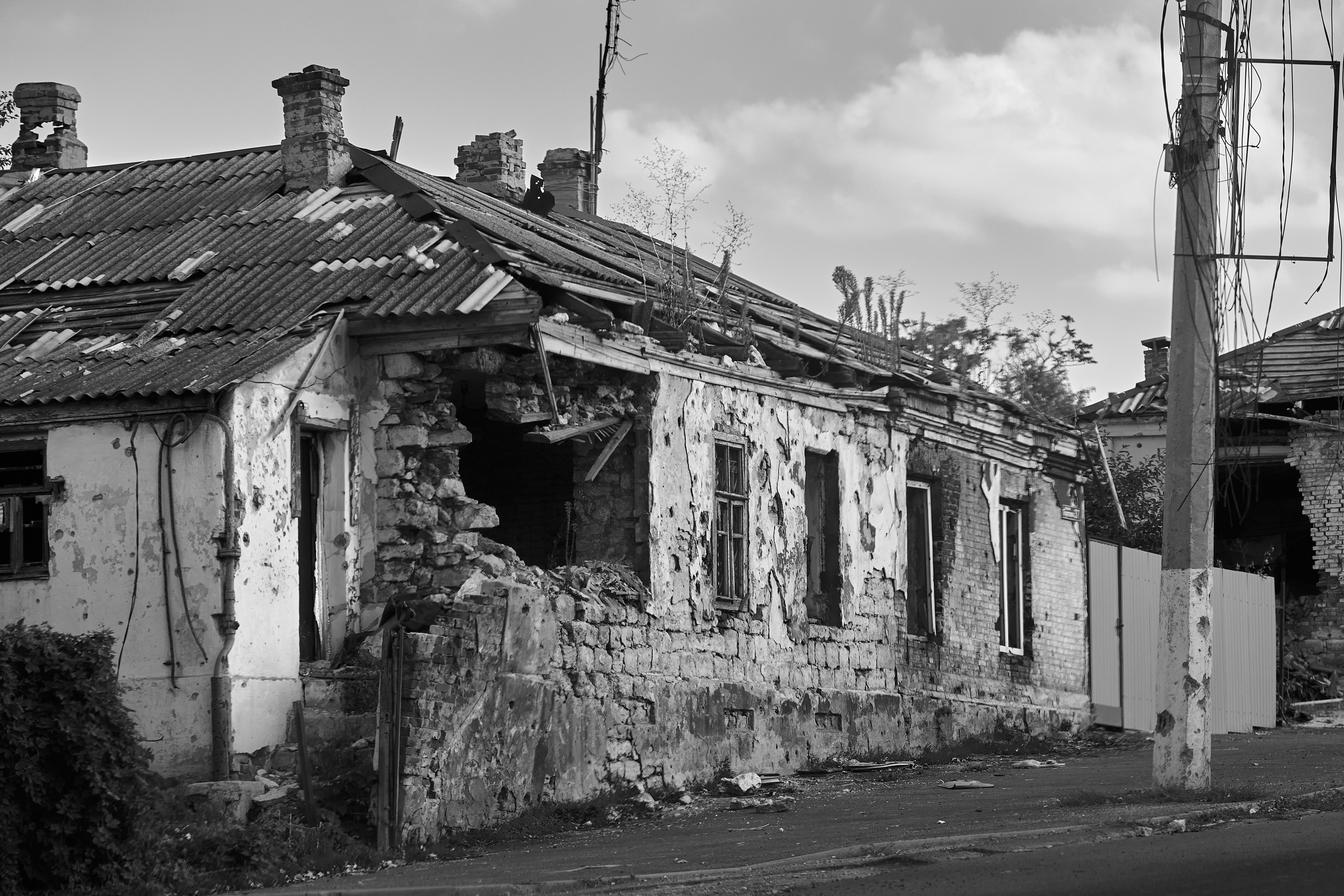 Лицо войны. EMELYAN|Военный фотограф Артур Емельянов
