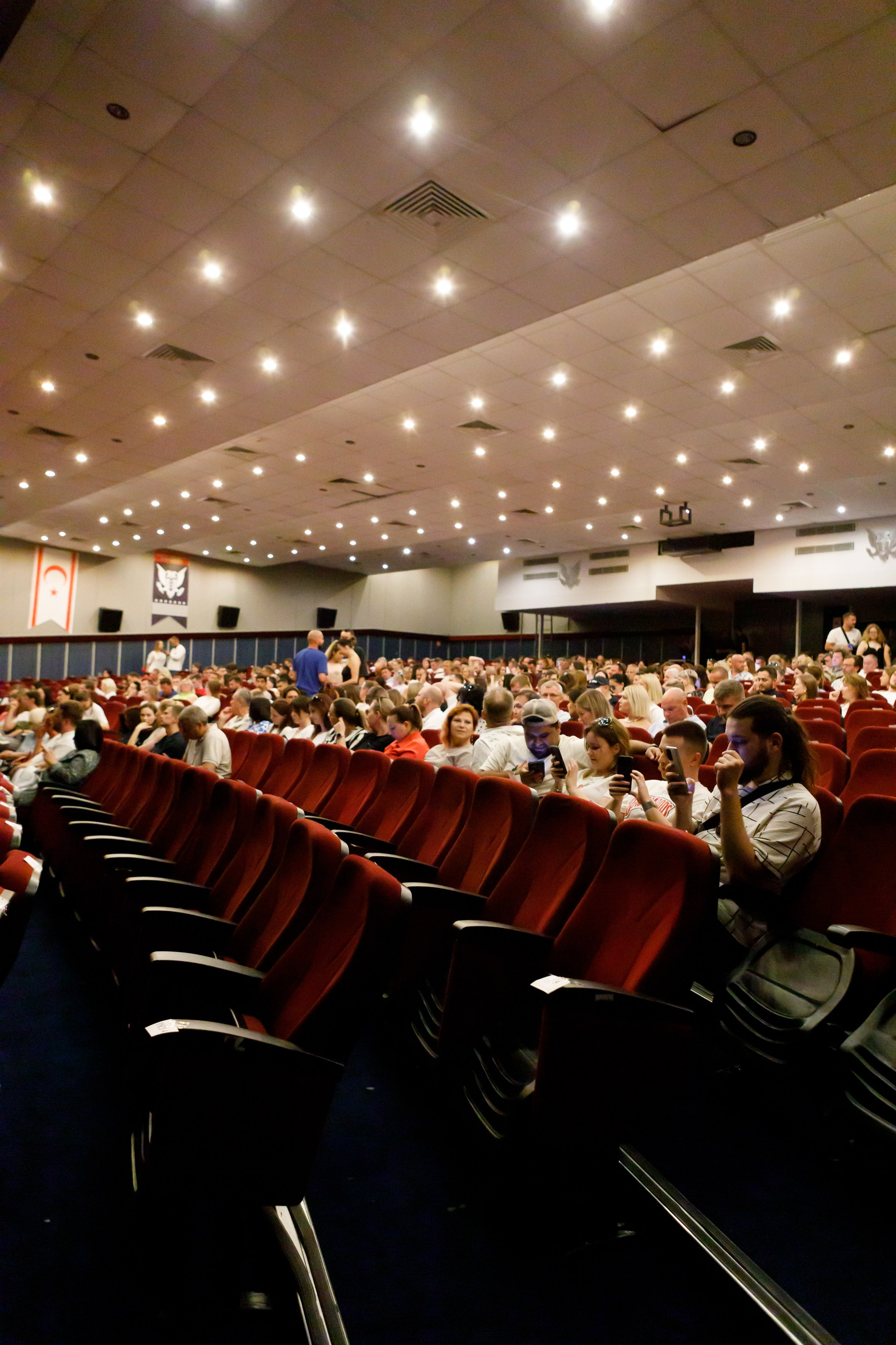 Stand Up. Photographer in Batumi, Georgia Pavel Sharnikov