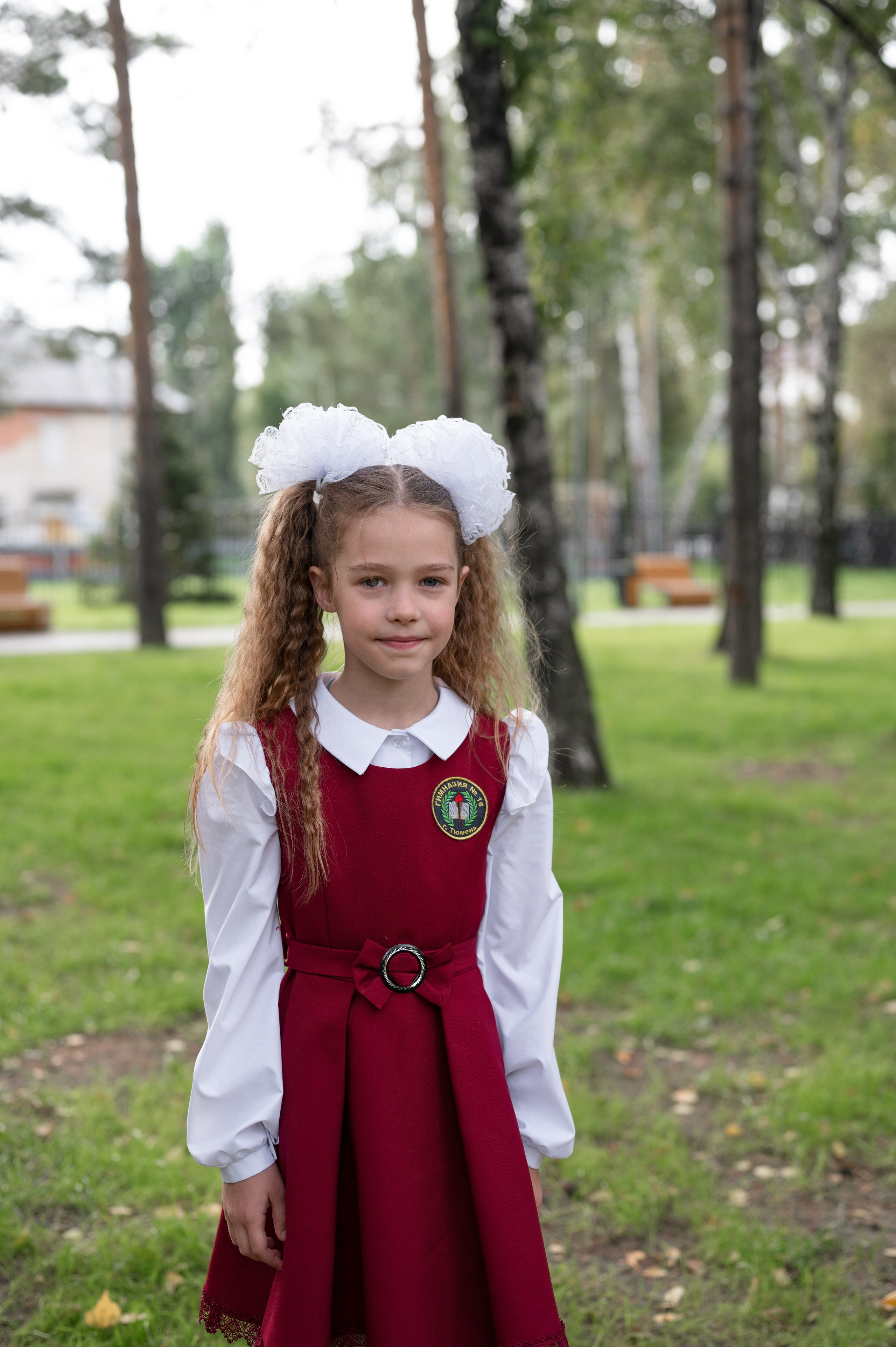 1 сентября 16 гимназия 2 класс (линейка + в классе+ на улице). Фотограф новорожденных, семейный детский в Тюмени Татьяна Морозова