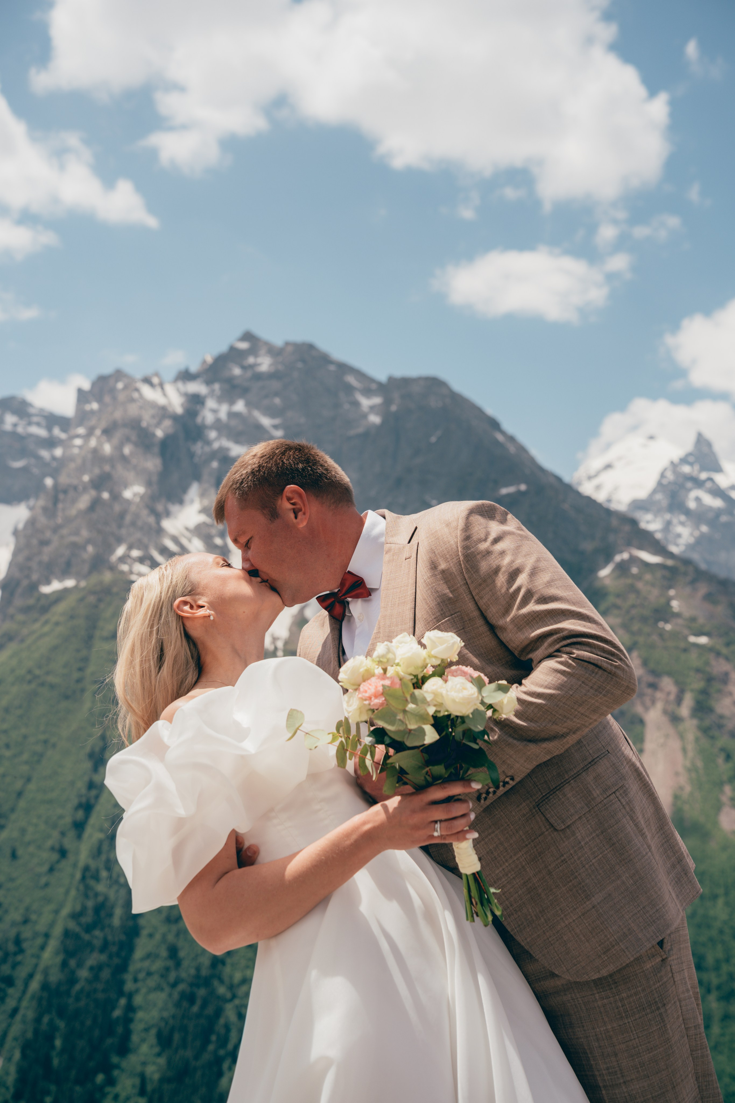 Съемка для брендов одежды КМВ Пятигорск, Железноводск, Ессентуки, Кисловодск Архыз Домбай Фотосессия. Фотограф КМВ|ГОРЫ Пятигорск Железноводск Ессентуки Кисловодск Домбай Архыз Эльбрус