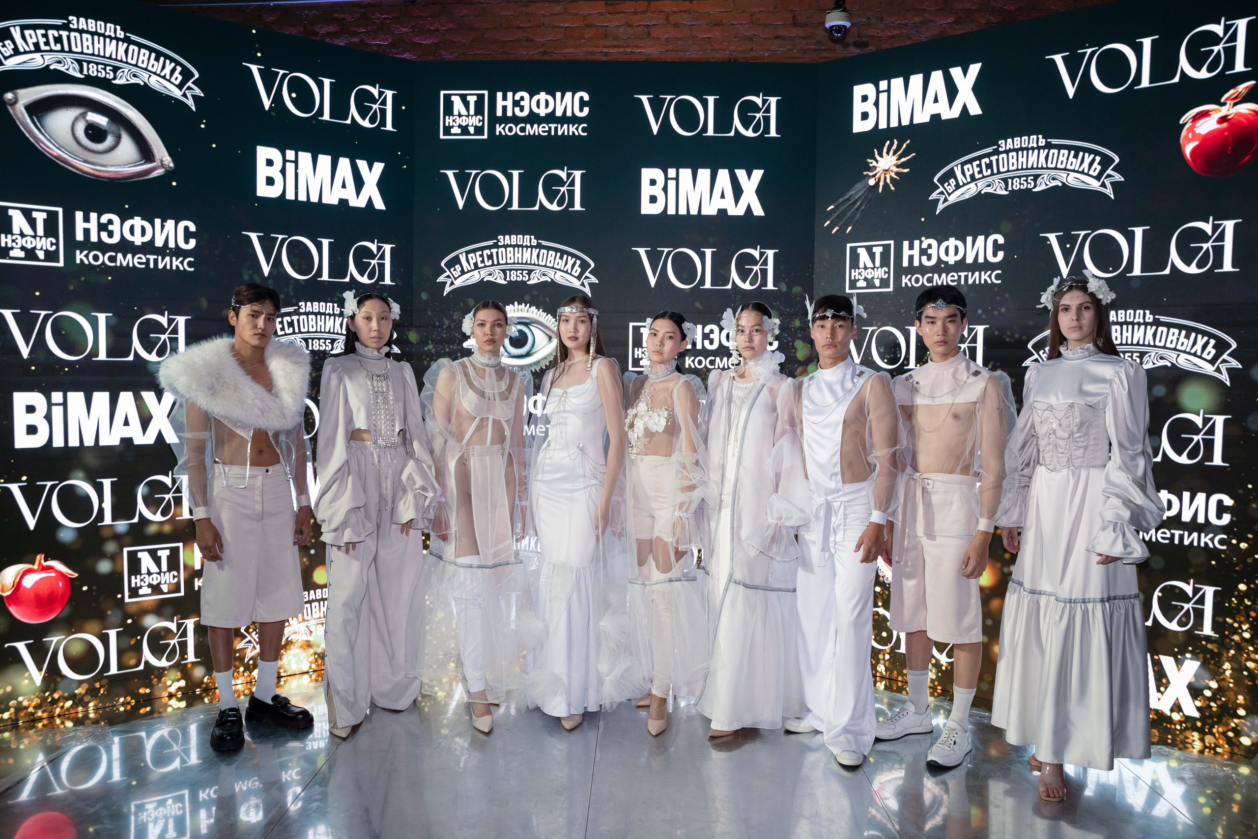 Фотозона Показа | Volga Fashion Week. Фотограф брендов и бизнеса в Москве Алексей Сентюрин