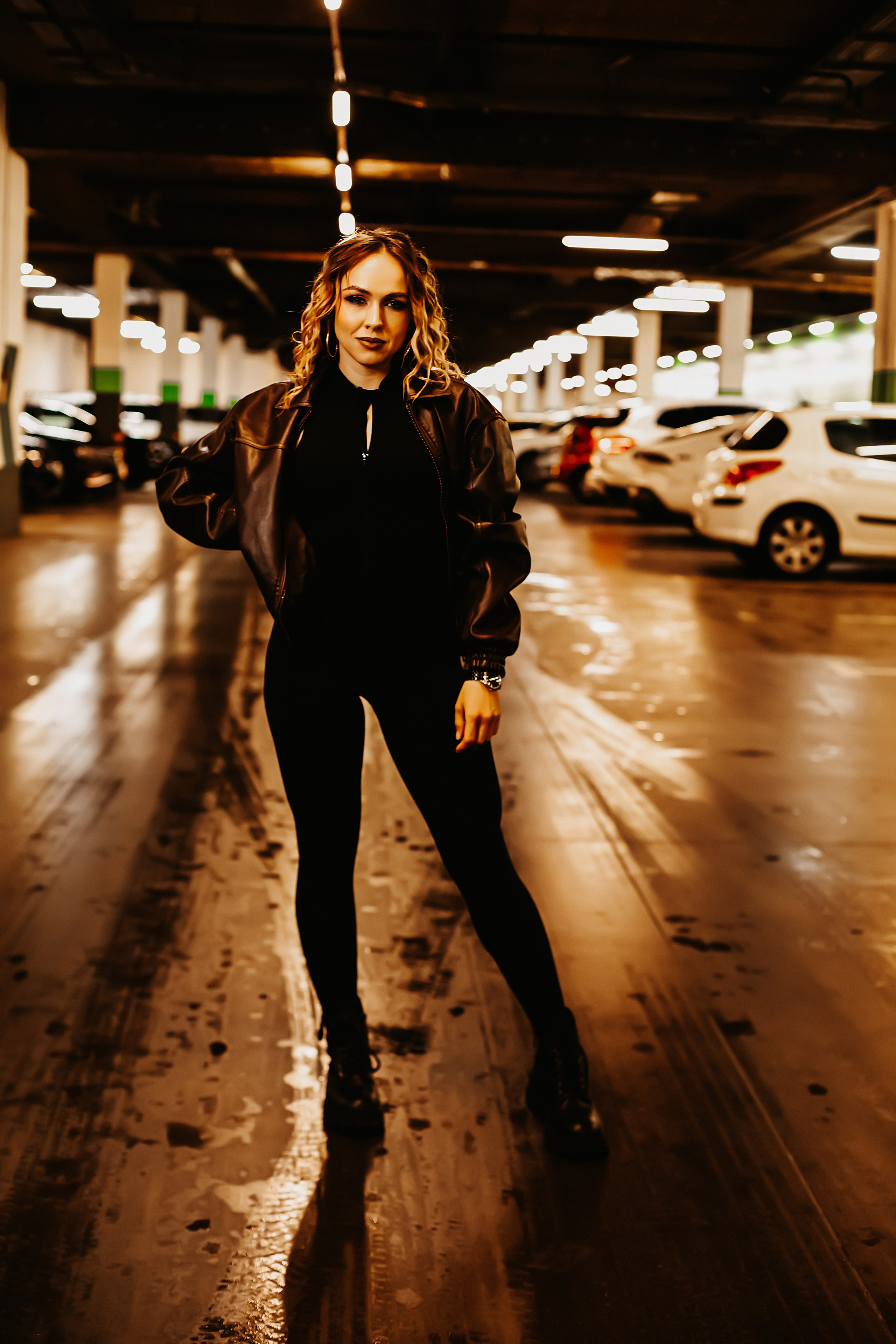 Фотосессия на парковке. Свадебный и семейный фотограф/видеограф в Краснодаре Наталья Осинская