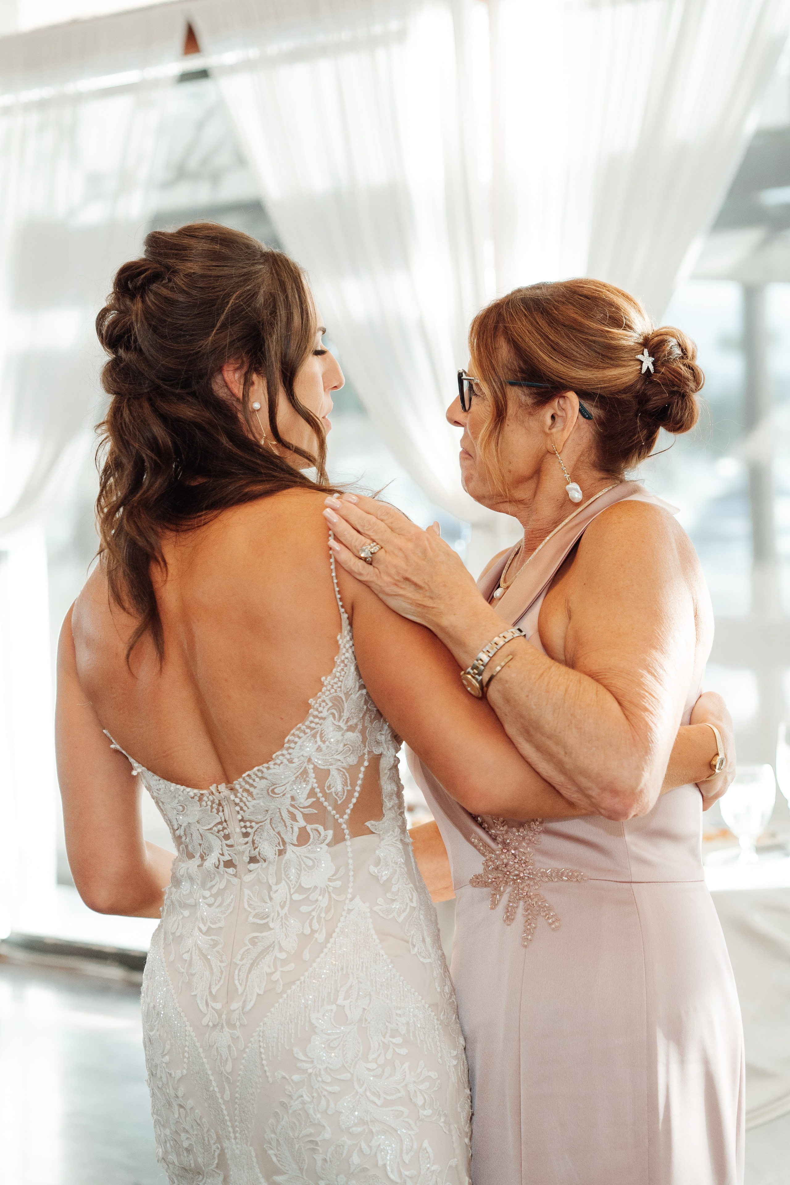 2025-08-16_BryanAmber. Ретушер Зенькевич Света