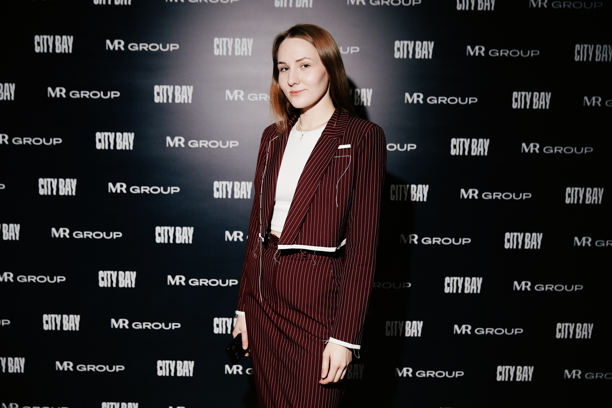 Презентация MR Group в ibis 23.04. Свадебный репортажный фотограф краснодар максим дремов дрёмов фотосессия студия цена