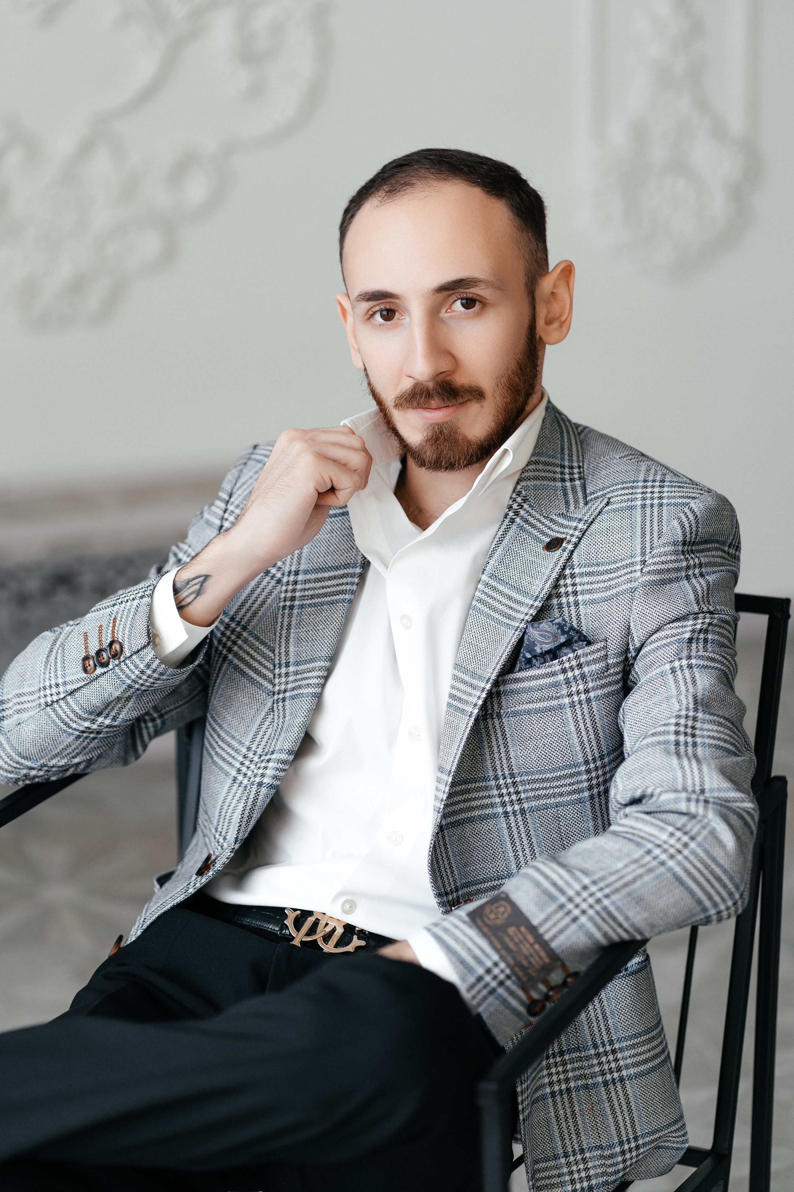 Свадебная фотосессия в студии. Фотограф Ким Наталья в Красноярске