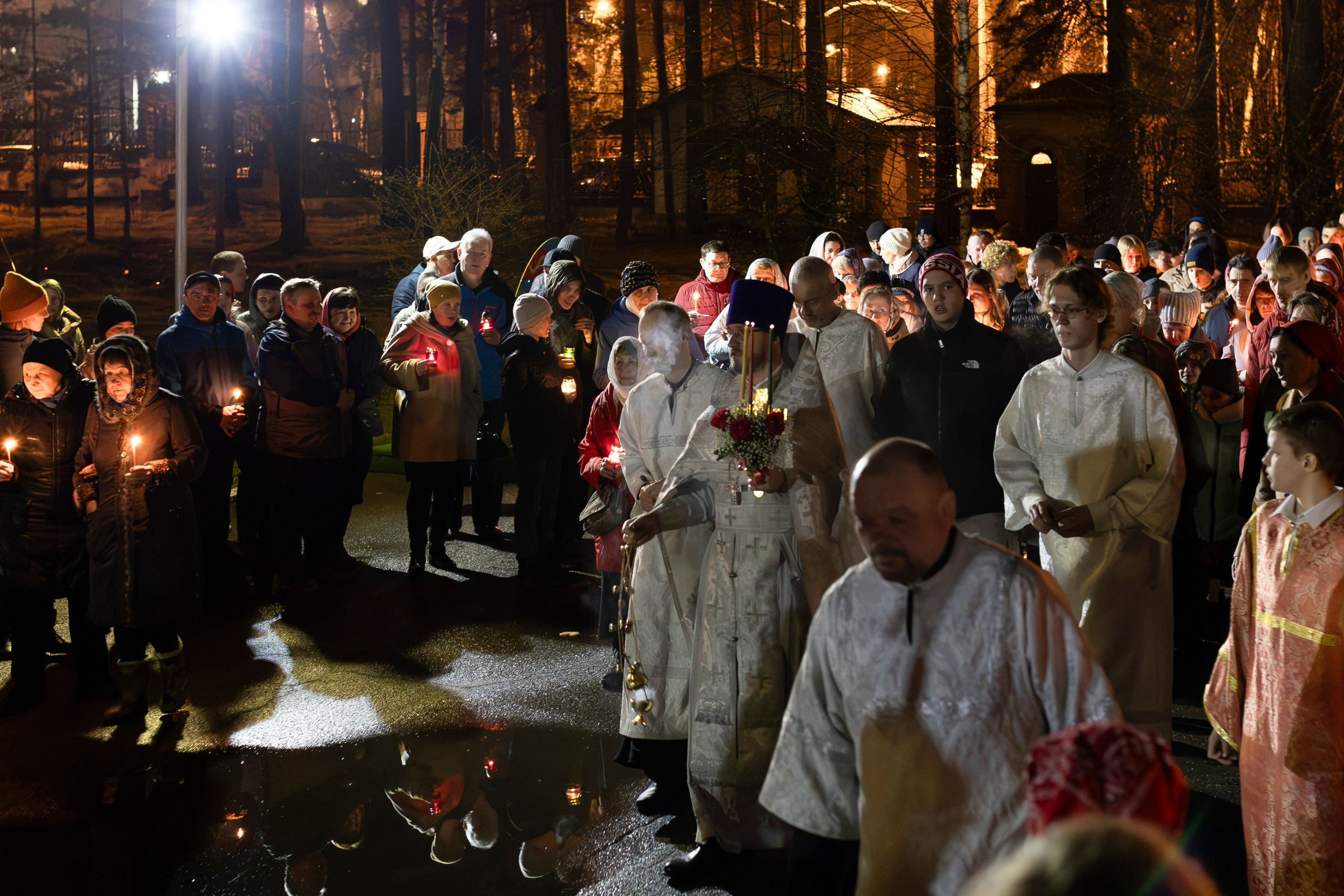 Пасха Господня. ТОП Фотограф на Крещение и Венчание Железногорск Алексей Мещеряков