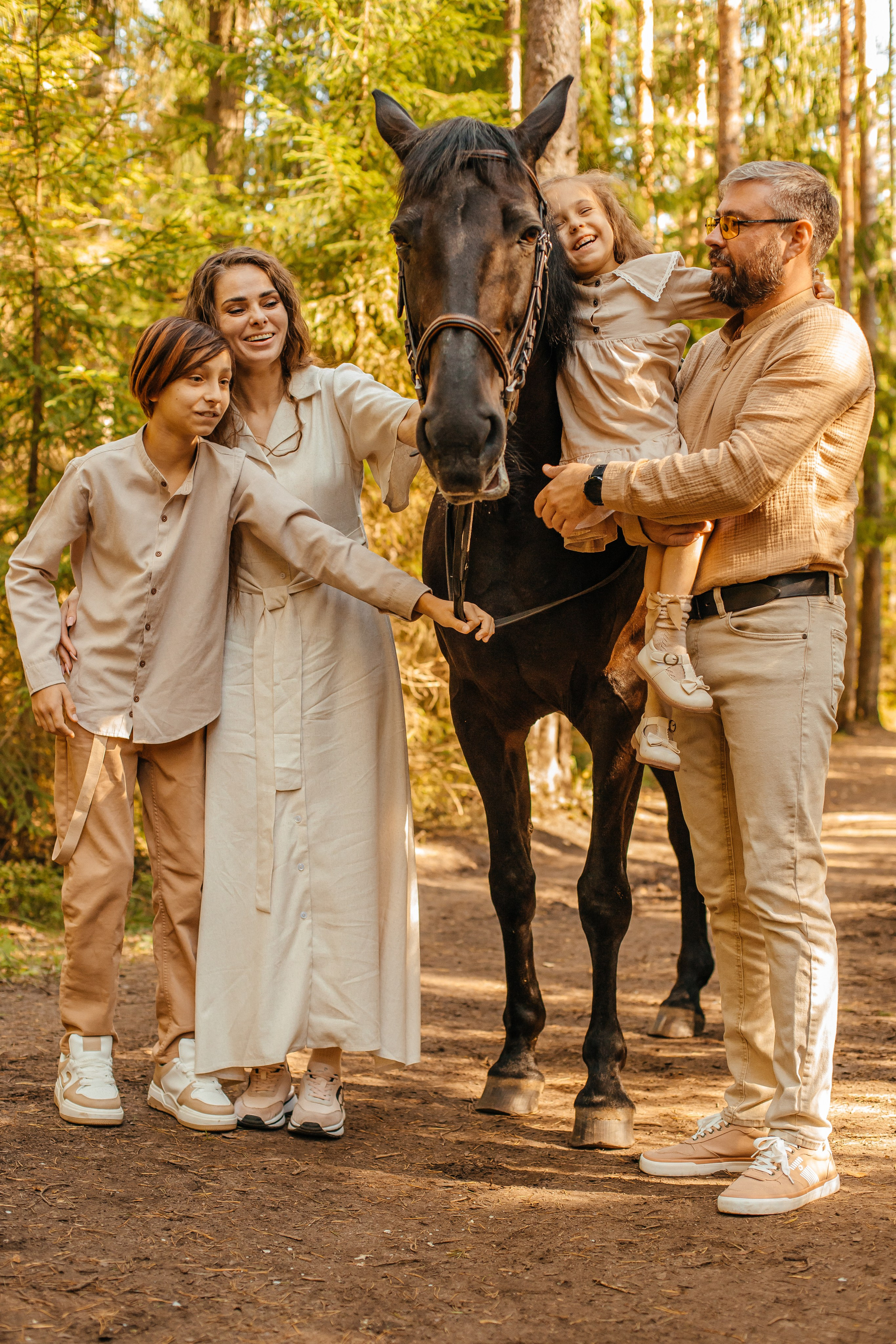Надя семья в Токсово. Elena Sova — семейный и женский фотограф в Санкт-Петербурге
