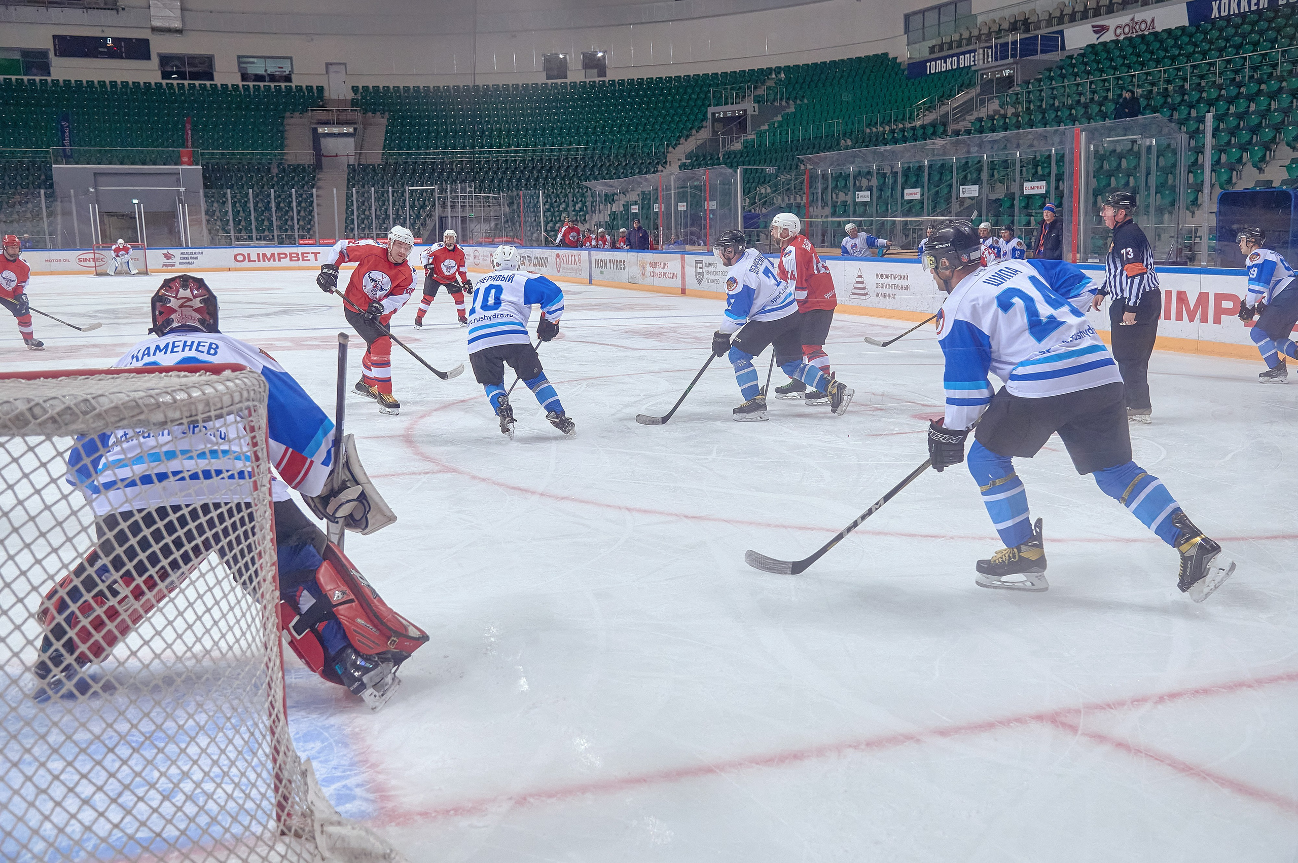 Платинум Арена — Хоккей — РусГидро. Фотограф Яковлев Роман — Красноярск