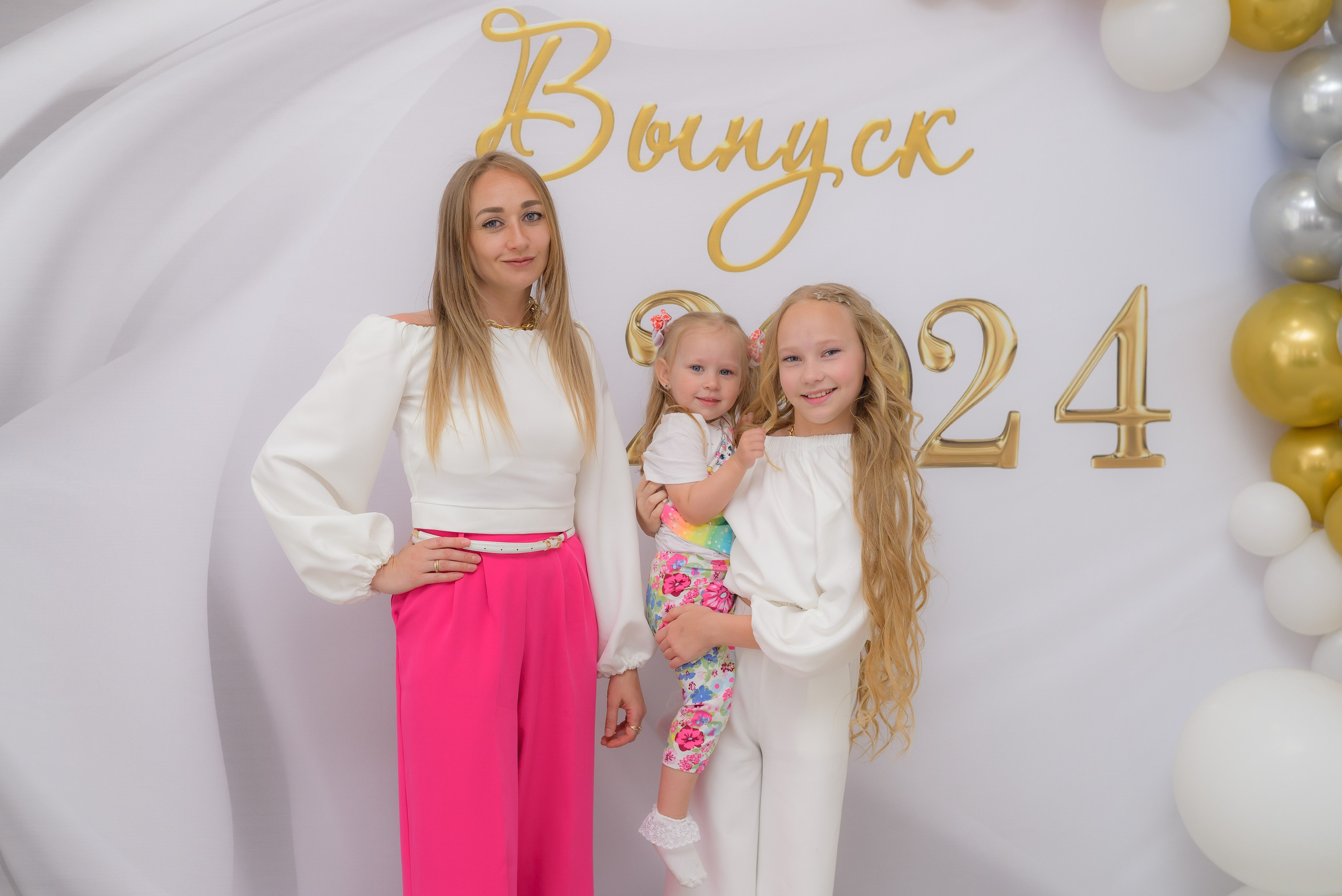 Выпускной 4классы. Выпускные книги Анапа Новороссийск Краснодар