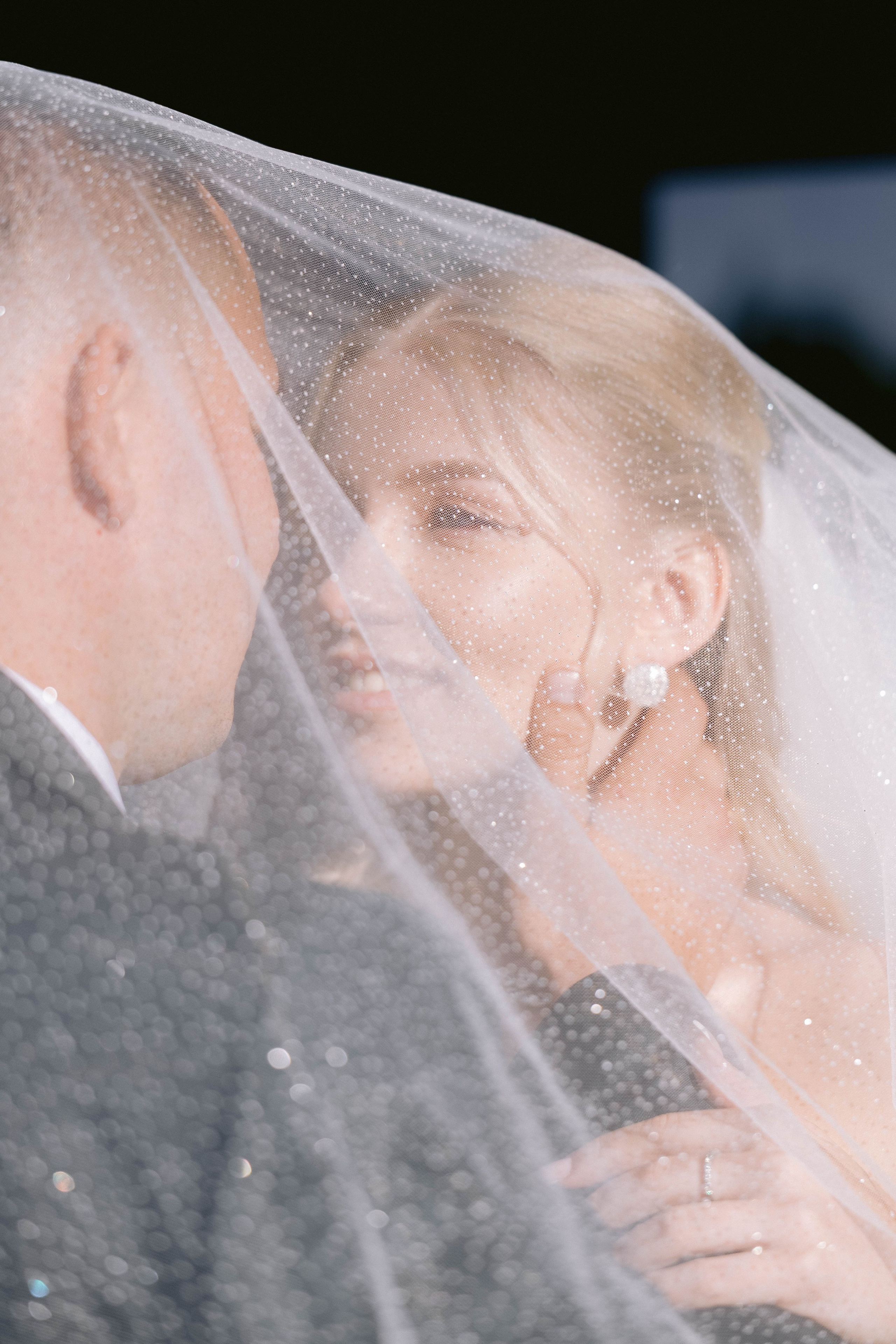 Ангелина, Ефим (прогулка после ЗАГСа). Фотограф в Волгограде Кристина Прохоренко